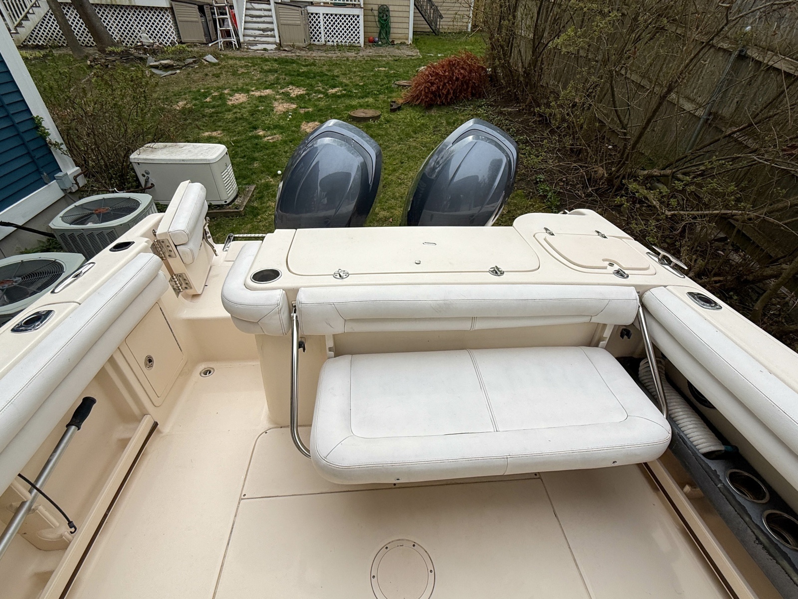 2015 Grady-White Freedom 275