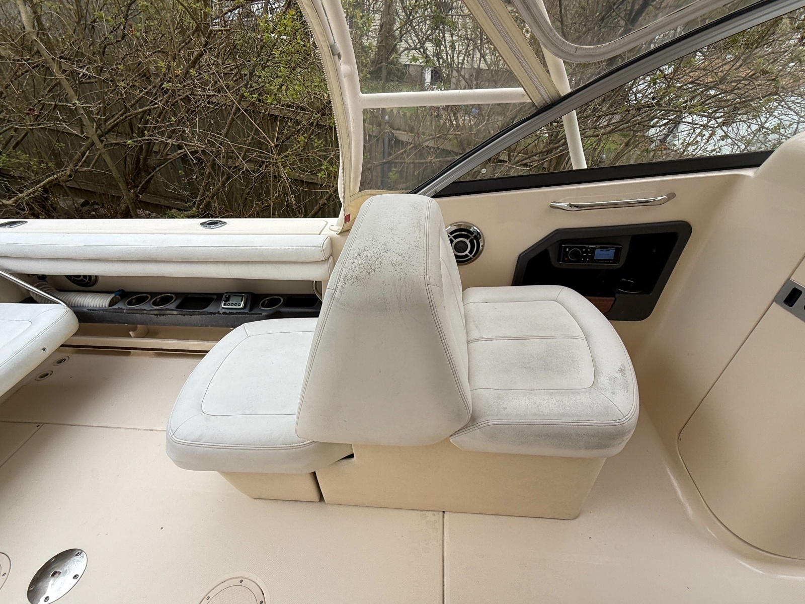 2015 Grady-White Freedom 275