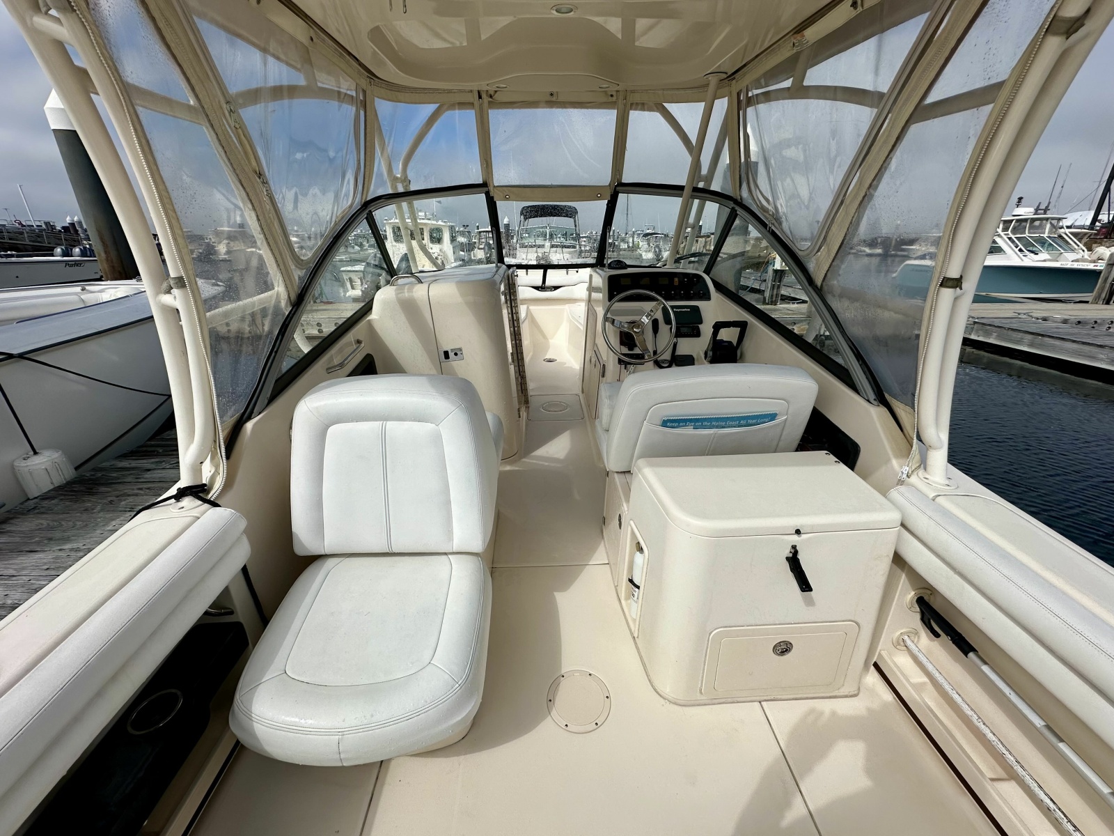 2015 Grady-White Freedom 275