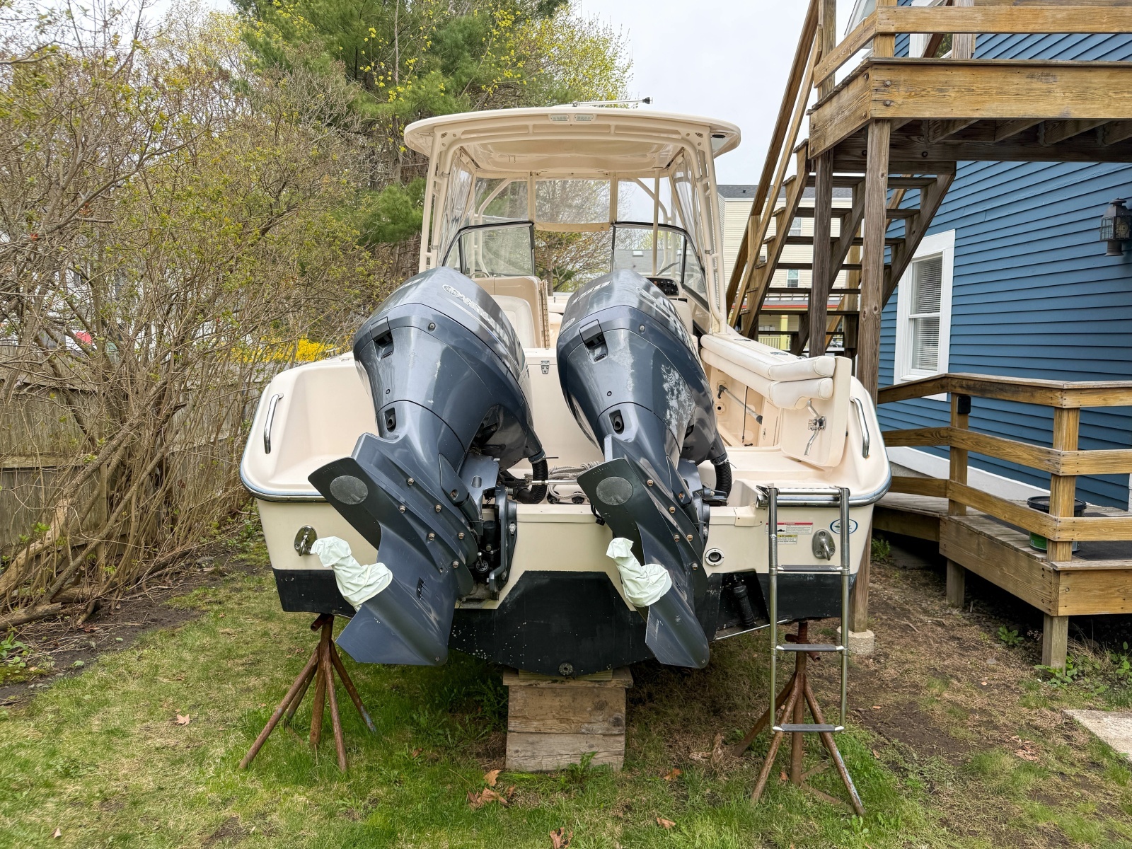 2015 Grady-White Freedom 275