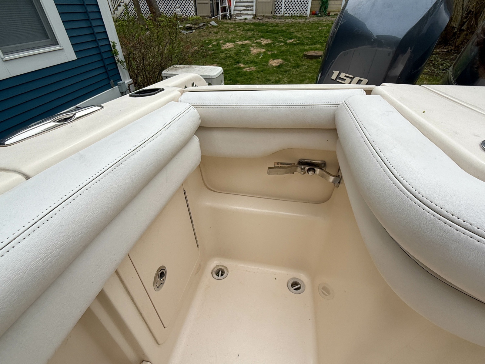 2015 Grady-White Freedom 275