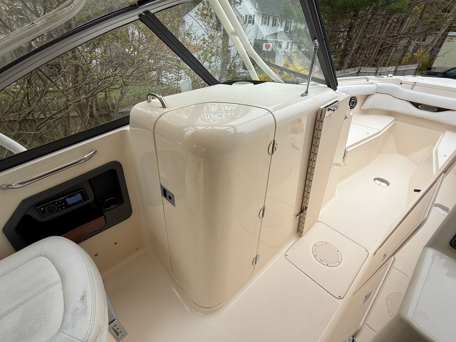 2015 Grady-White Freedom 275