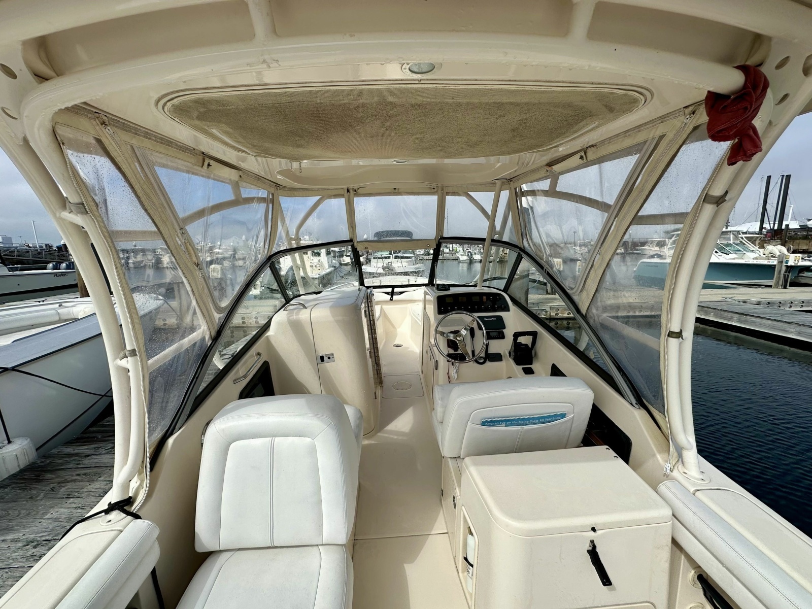 2015 Grady-White Freedom 275