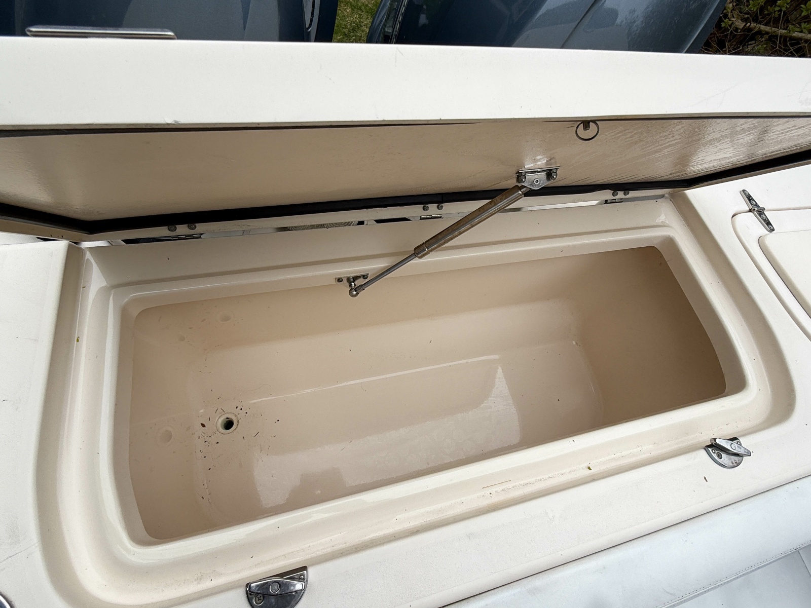 2015 Grady-White Freedom 275