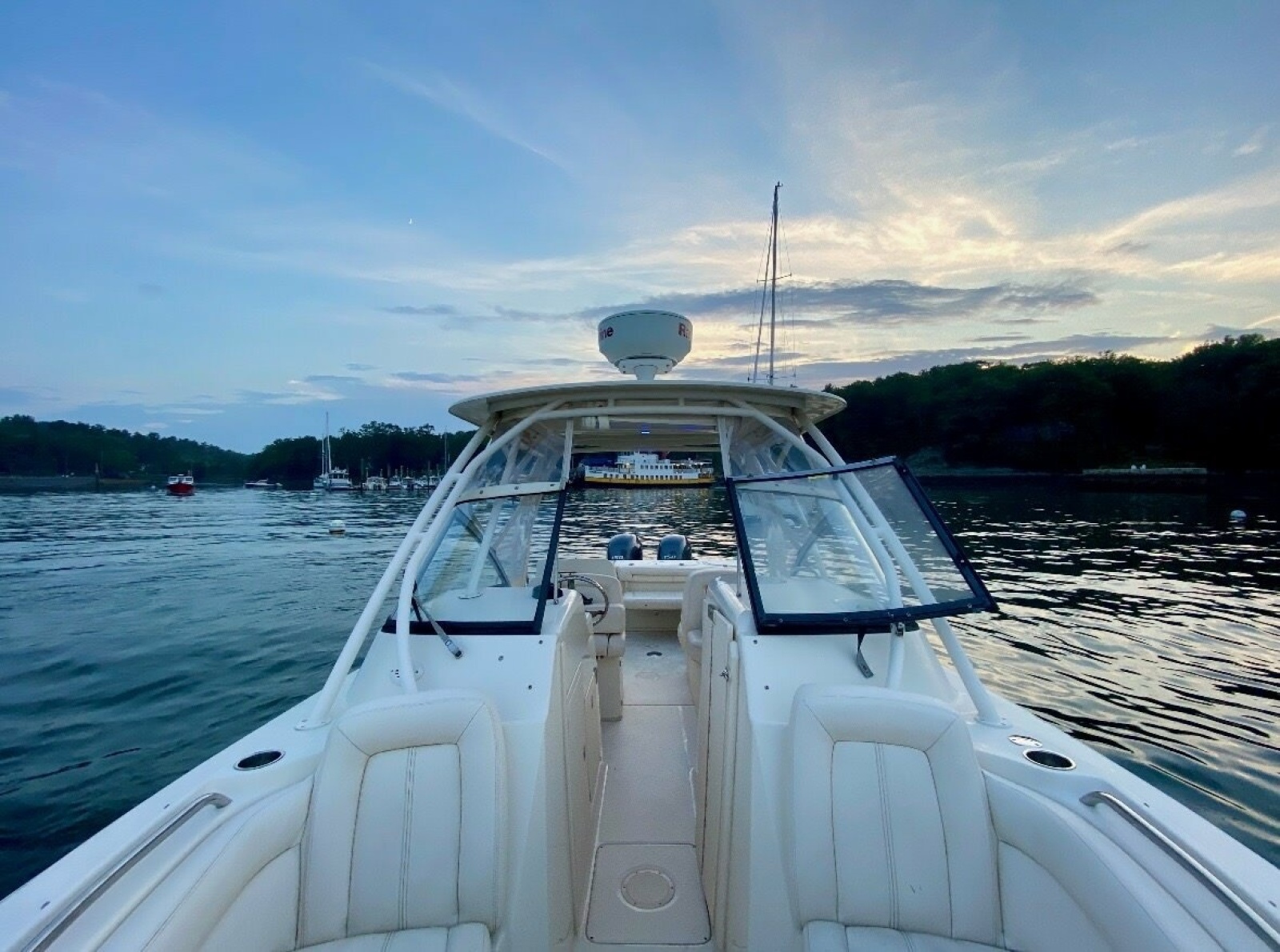 2015 Grady-White Freedom 275