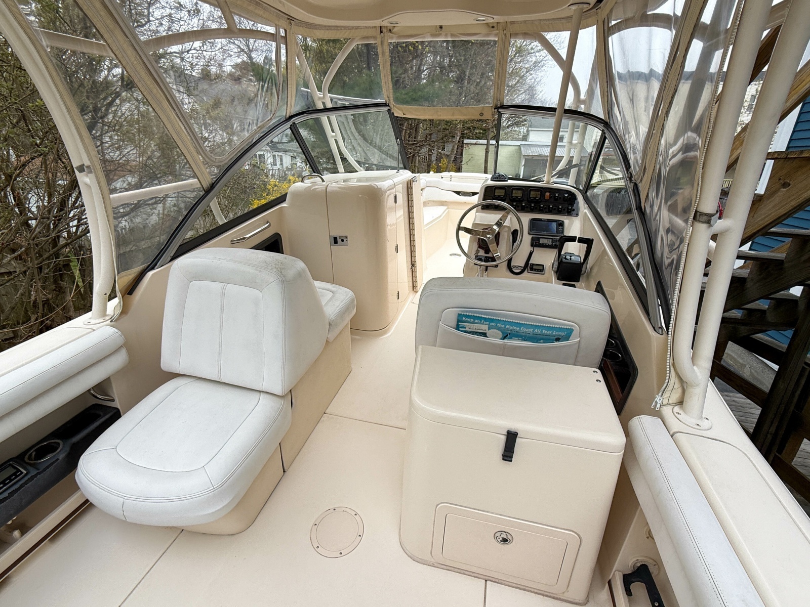 2015 Grady-White Freedom 275