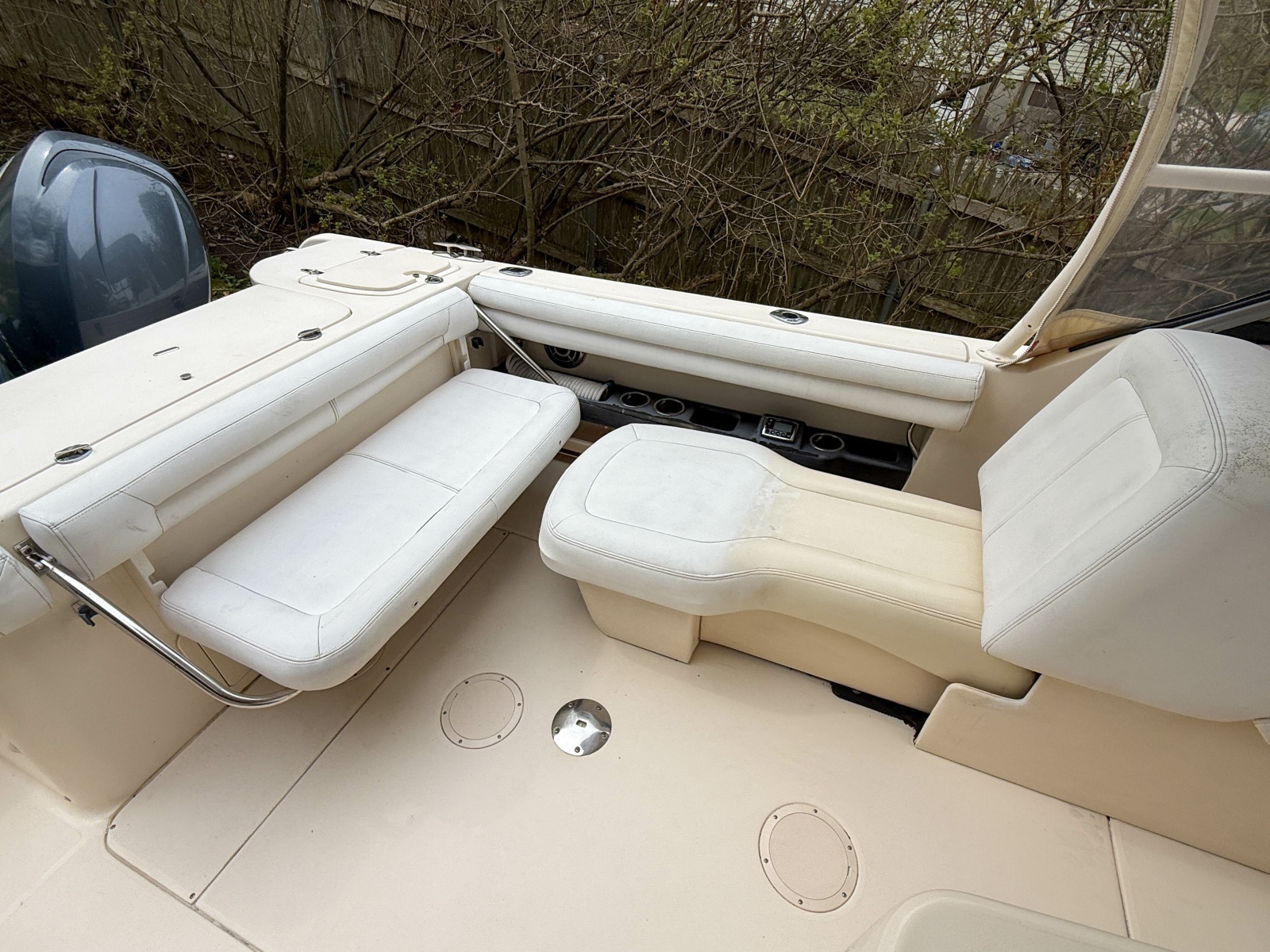 2015 Grady-White Freedom 275