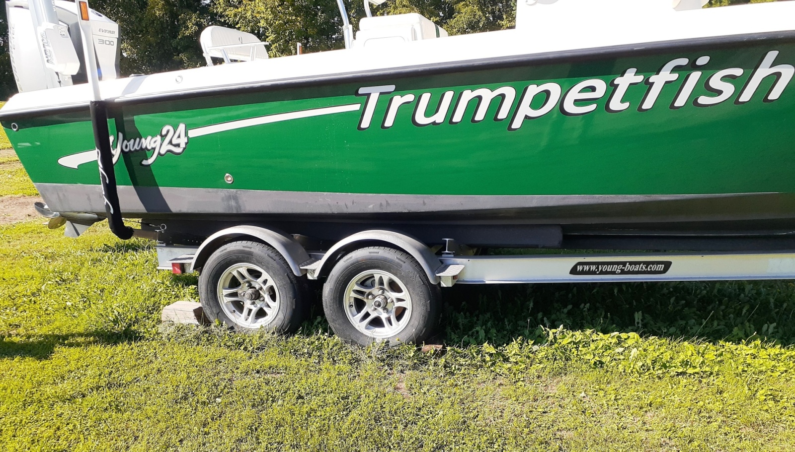 2015 Young Boats Young 24