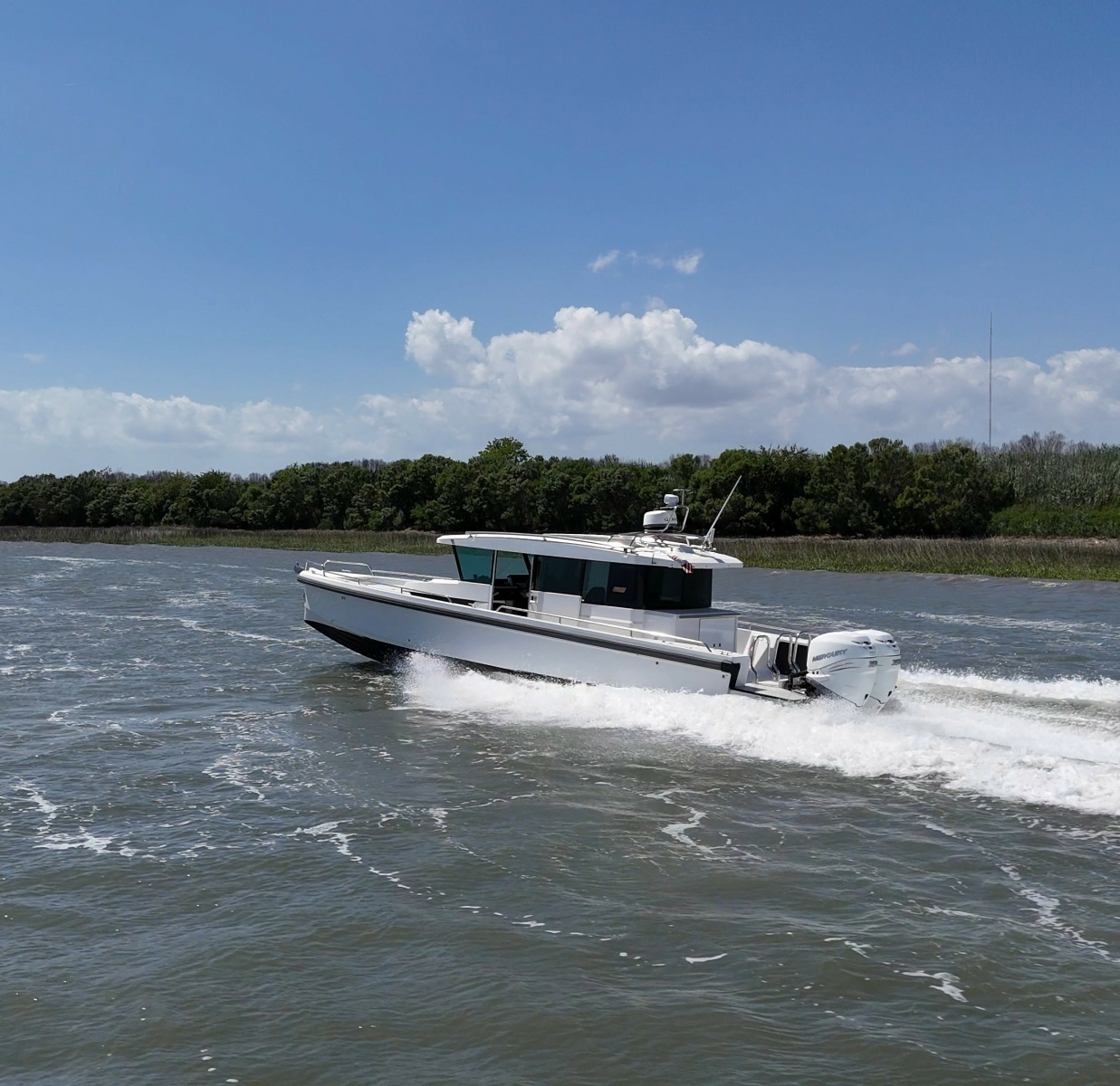 2019 Axopar 37 XC Cross Cabin