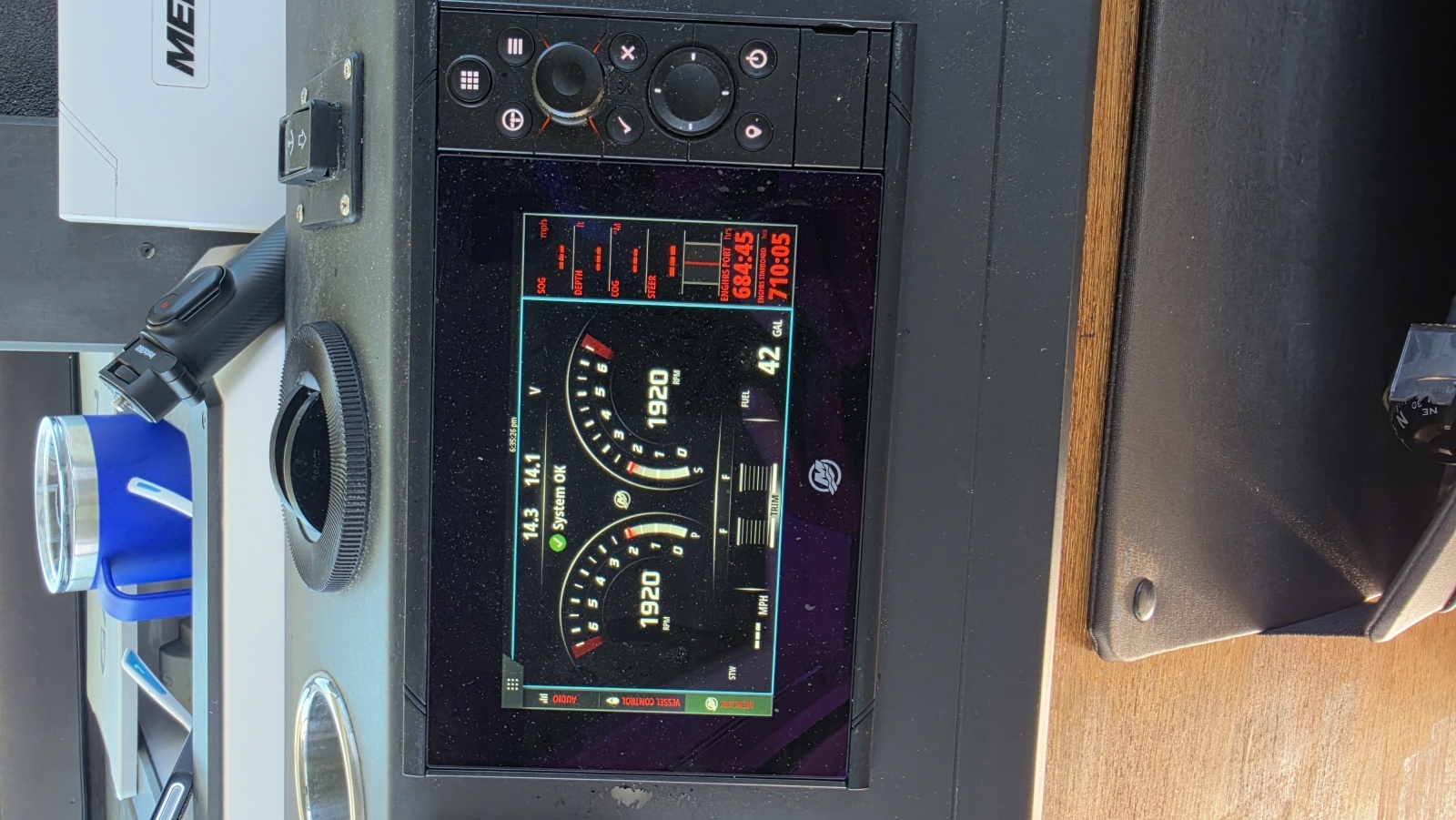 2019 Axopar 37 XC Cross Cabin