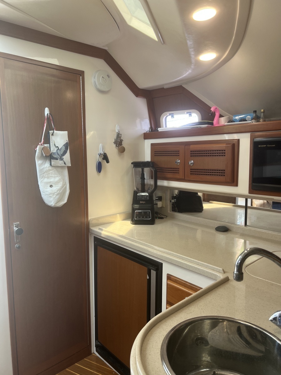 BRENDA LEE 35ft Cabo Yacht For Sale