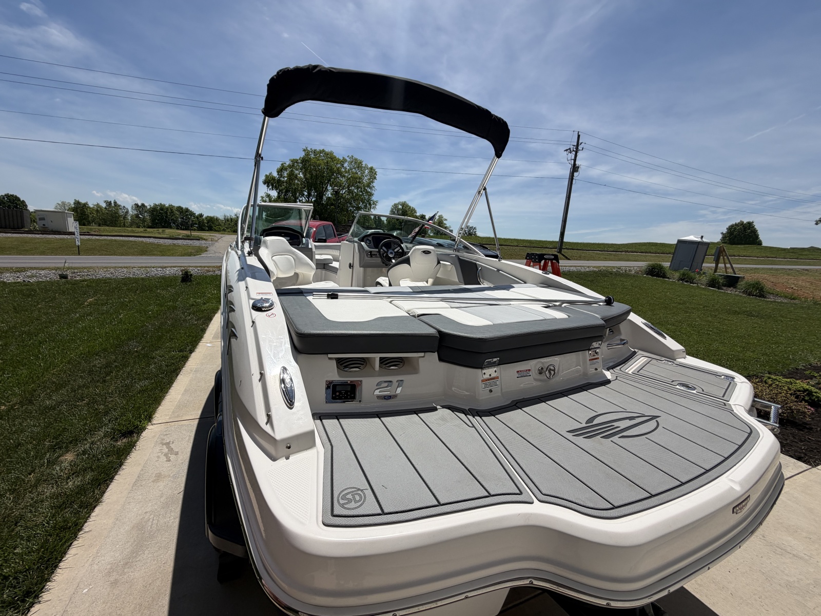 2022 Chaparral 21 SSi