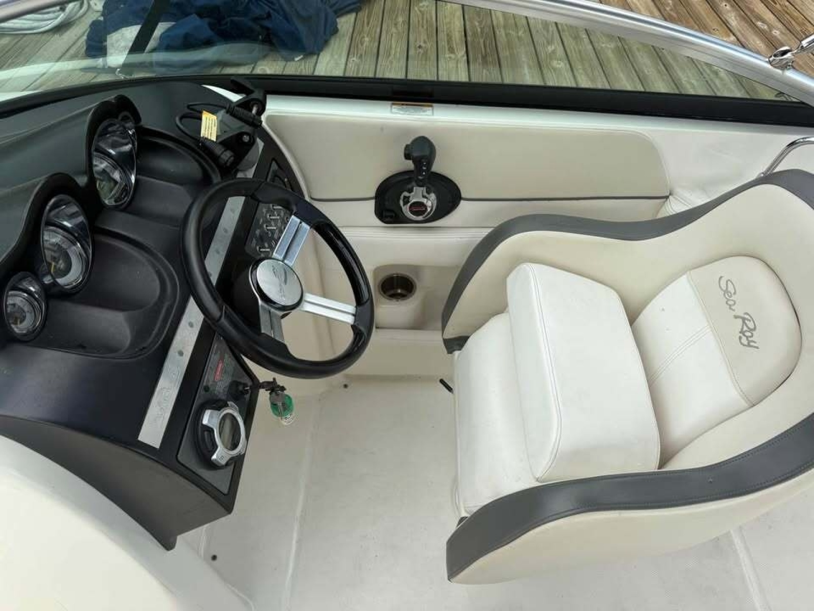 2012 Sea Ray 260 Sundeck