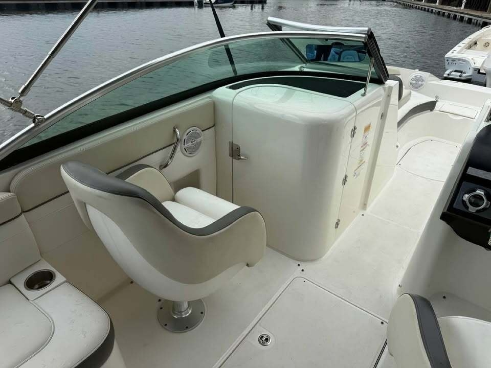 2012 Sea Ray 260 Sundeck