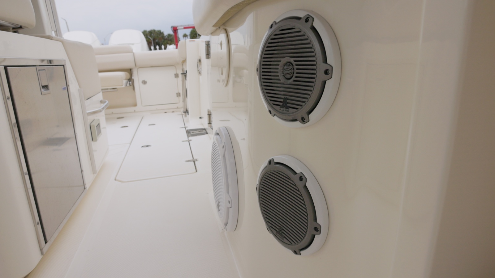 38ft Boston Whaler Yacht For Sale
