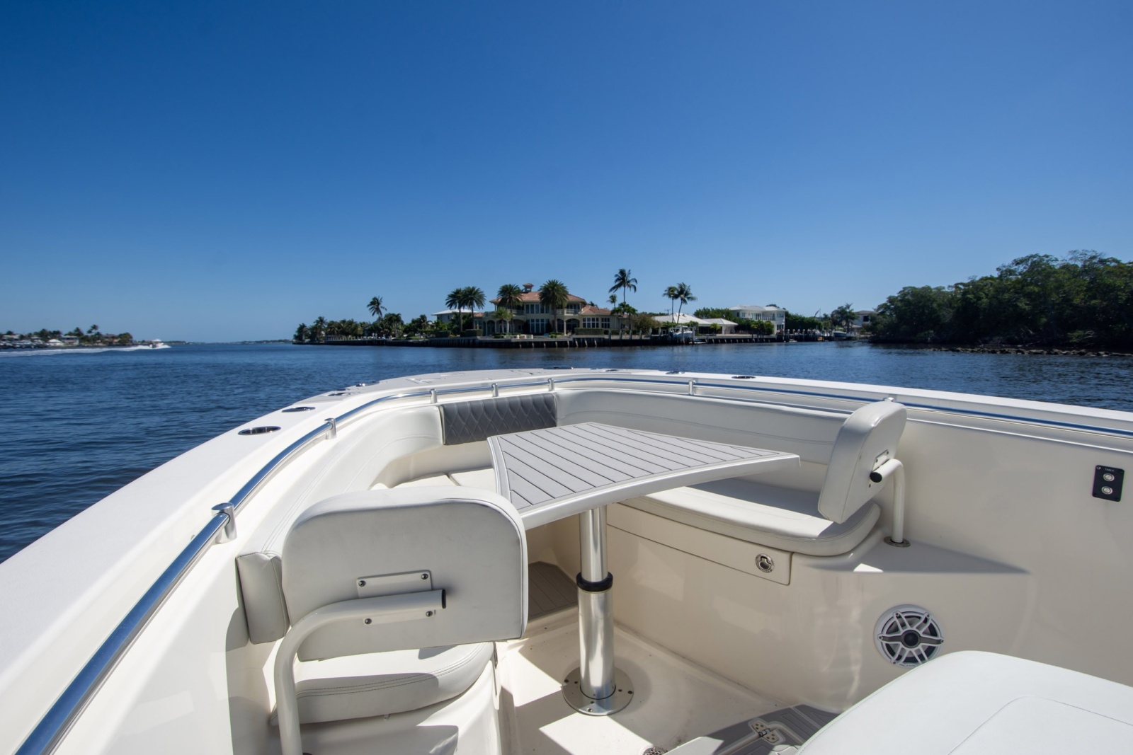 2023 Cobia 280 Center Console