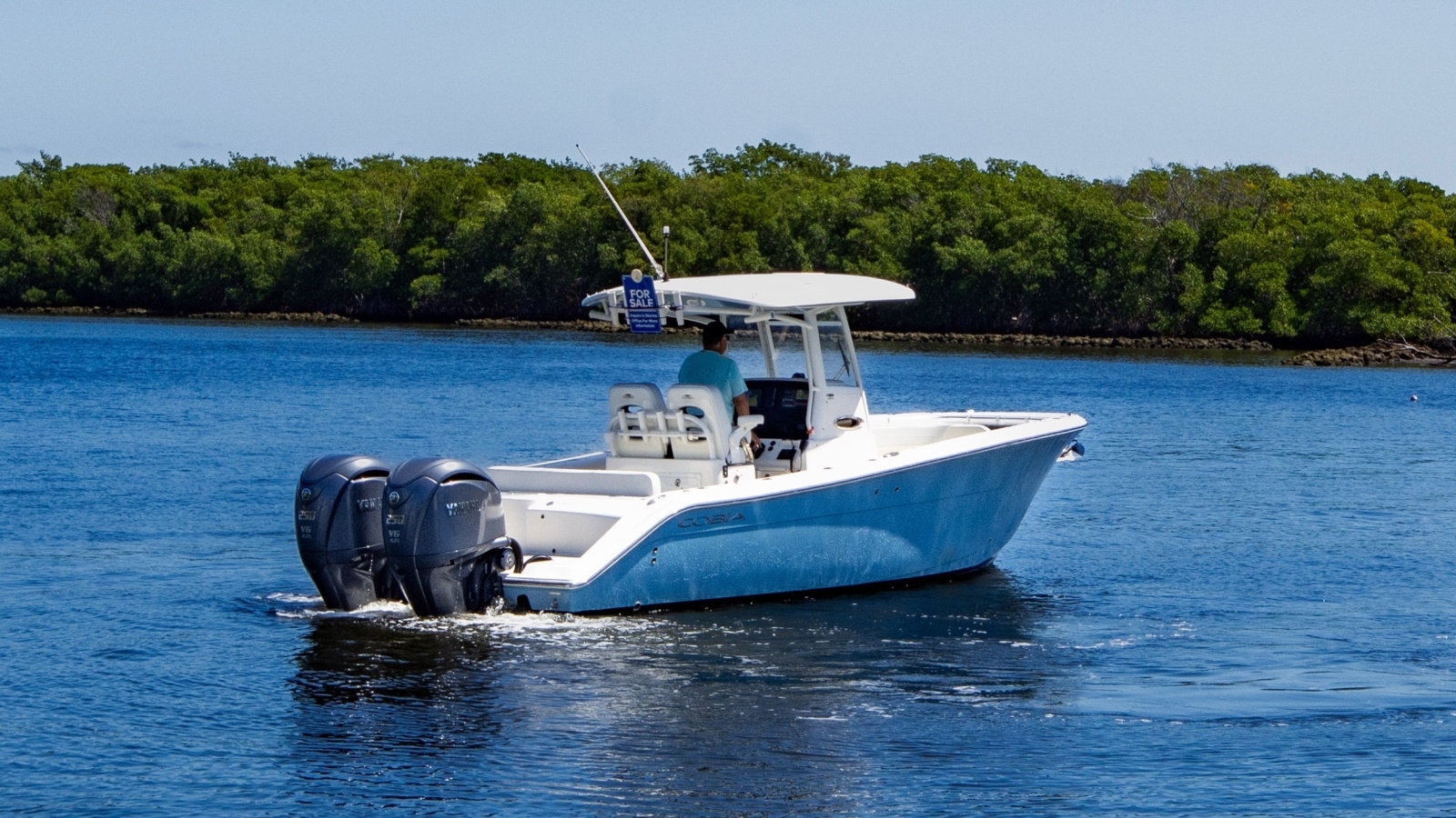 2023 Cobia 280 Center Console