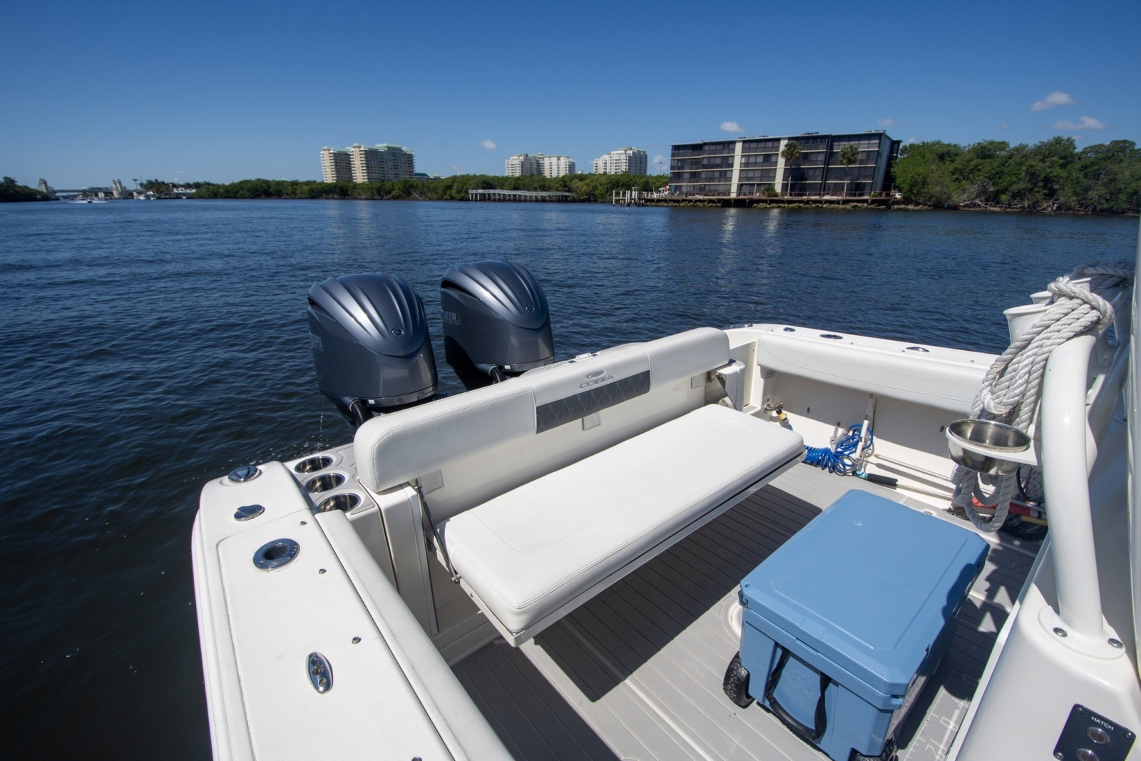 2023 Cobia 280 Center Console