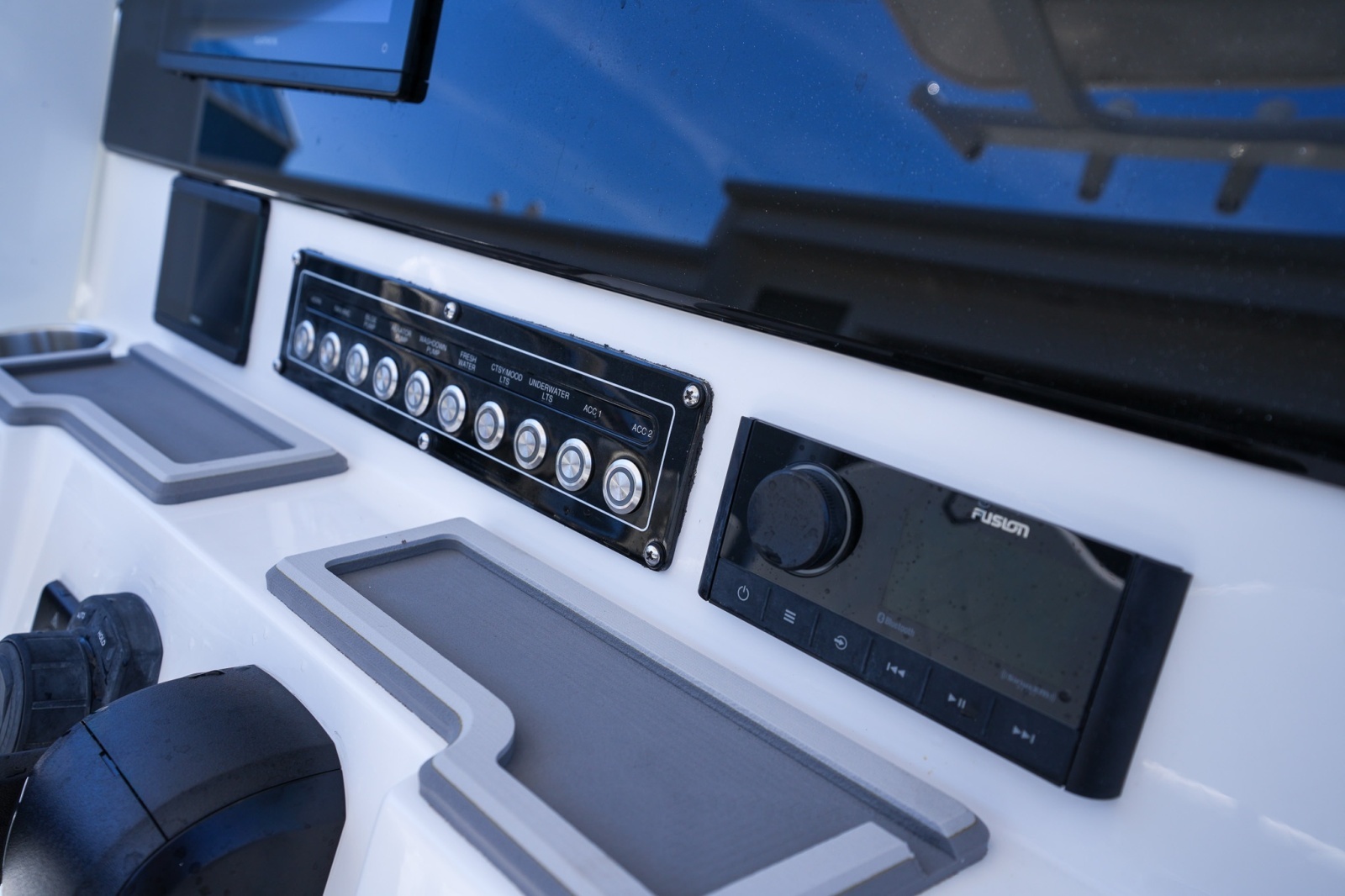 24ft Sea Fox Yacht For Sale