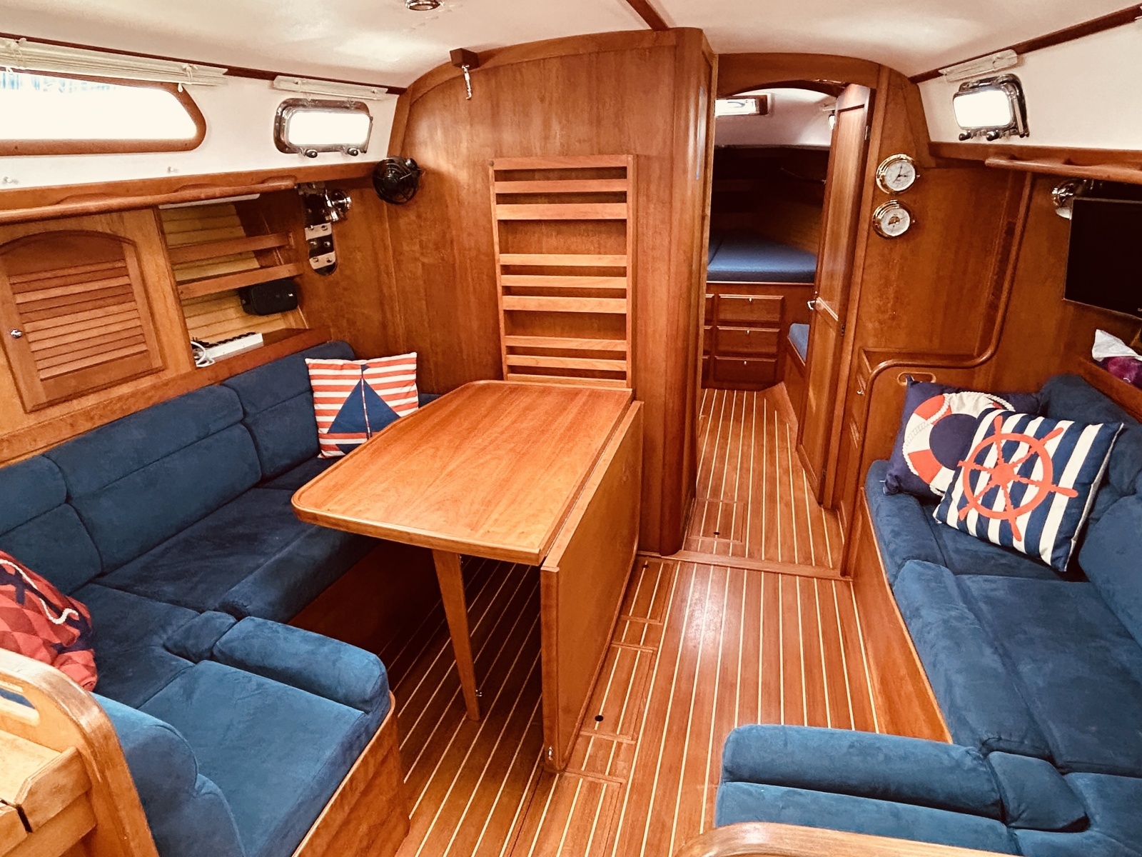 Lockwood 42ft Sabre Yacht For Sale