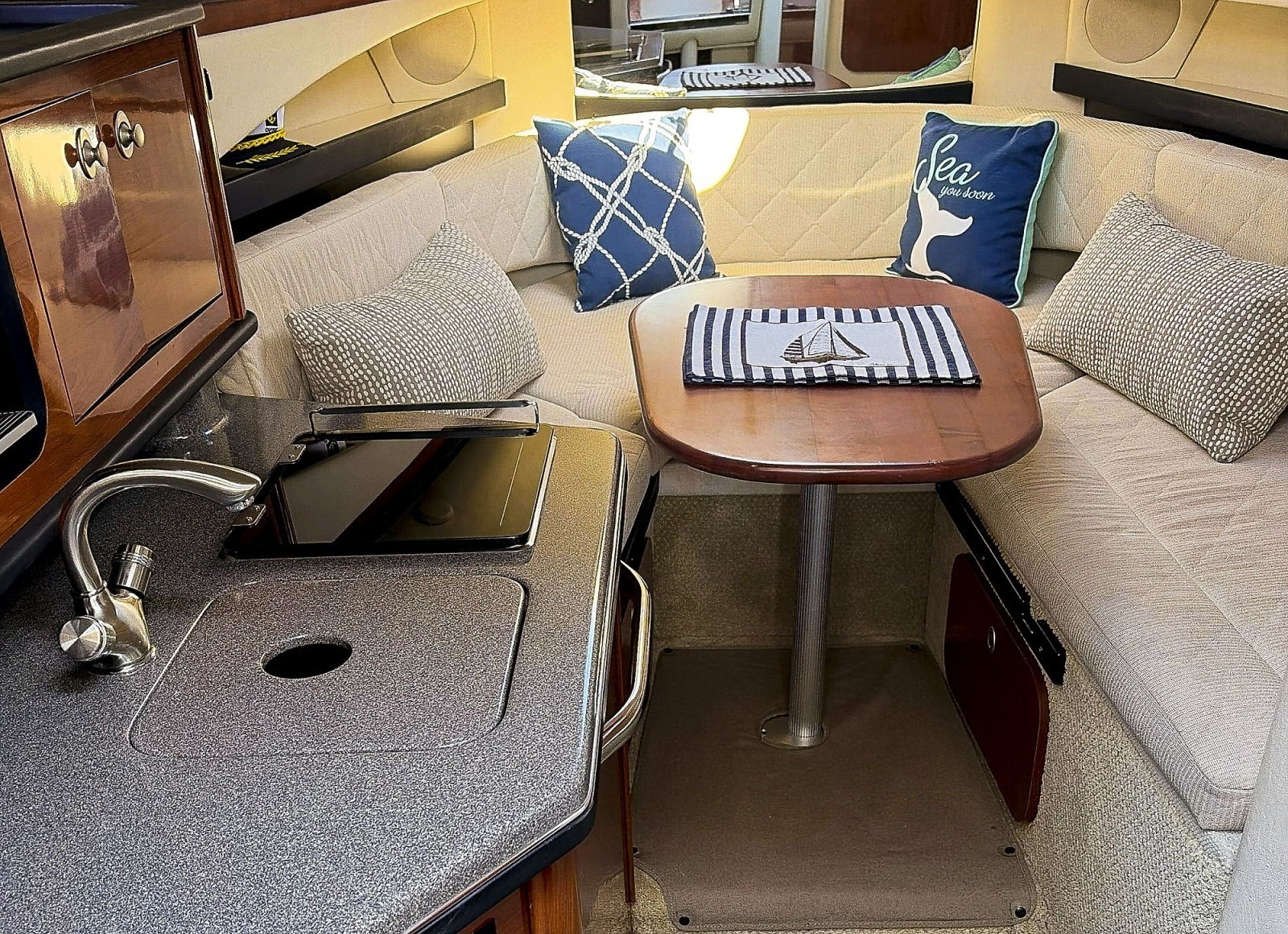 2007 Sea Ray 260 SUNDANCER photo 26