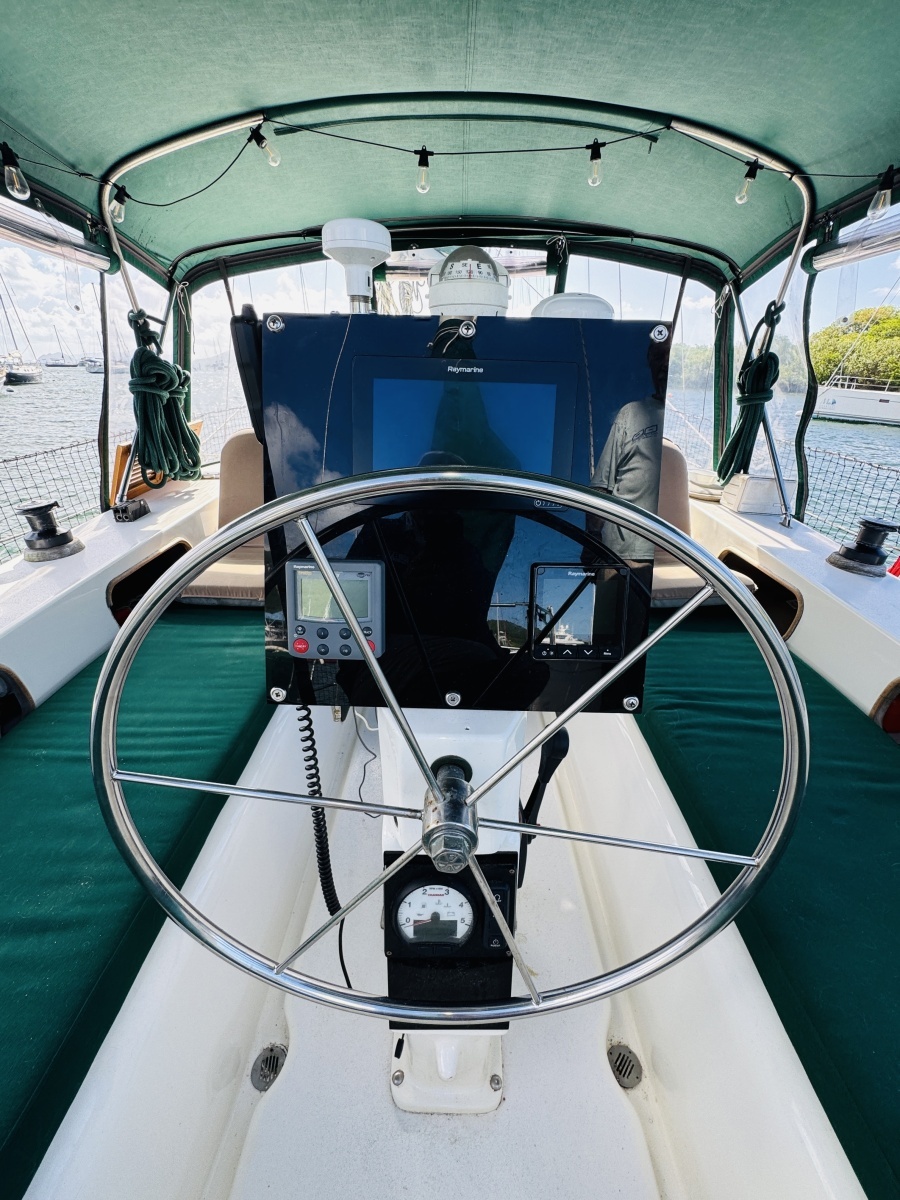 Alaya 41ft Irwin Yacht For Sale