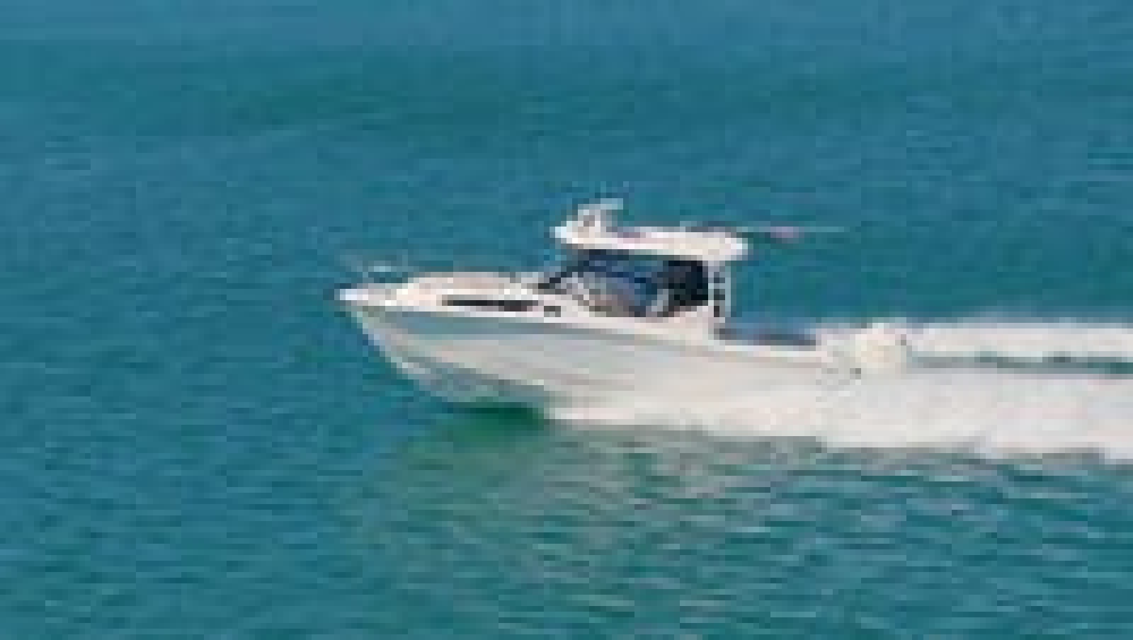 2023 Boston Whaler Conquest