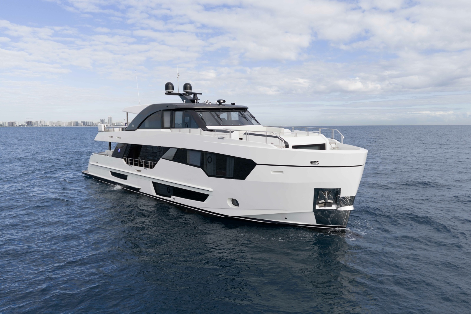 98ft Ocean Alexander Yacht For Sale