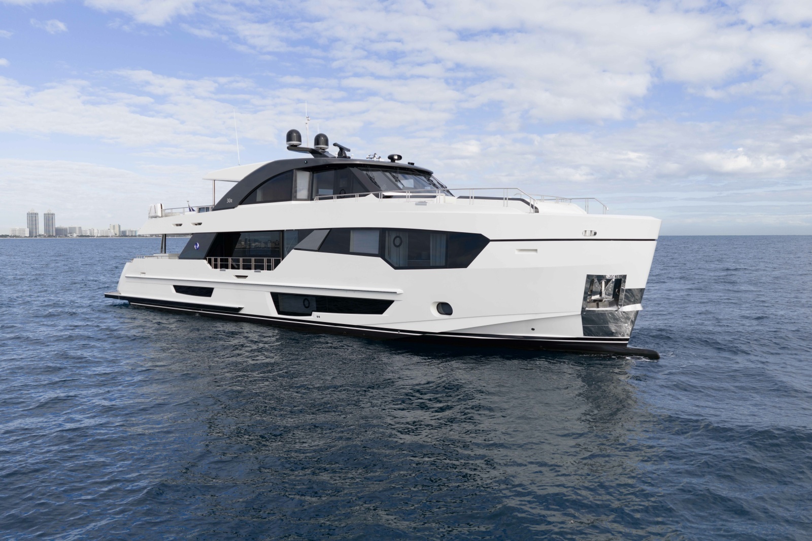 98ft Ocean Alexander Yacht For Sale