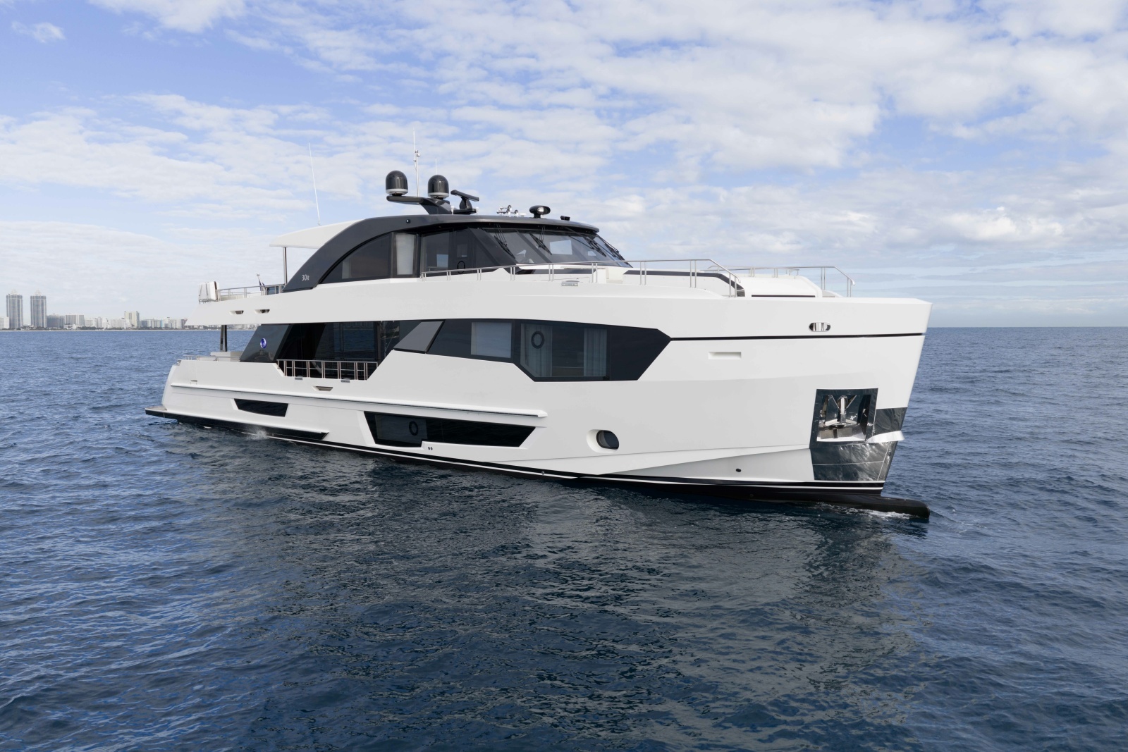 98ft Ocean Alexander Yacht For Sale