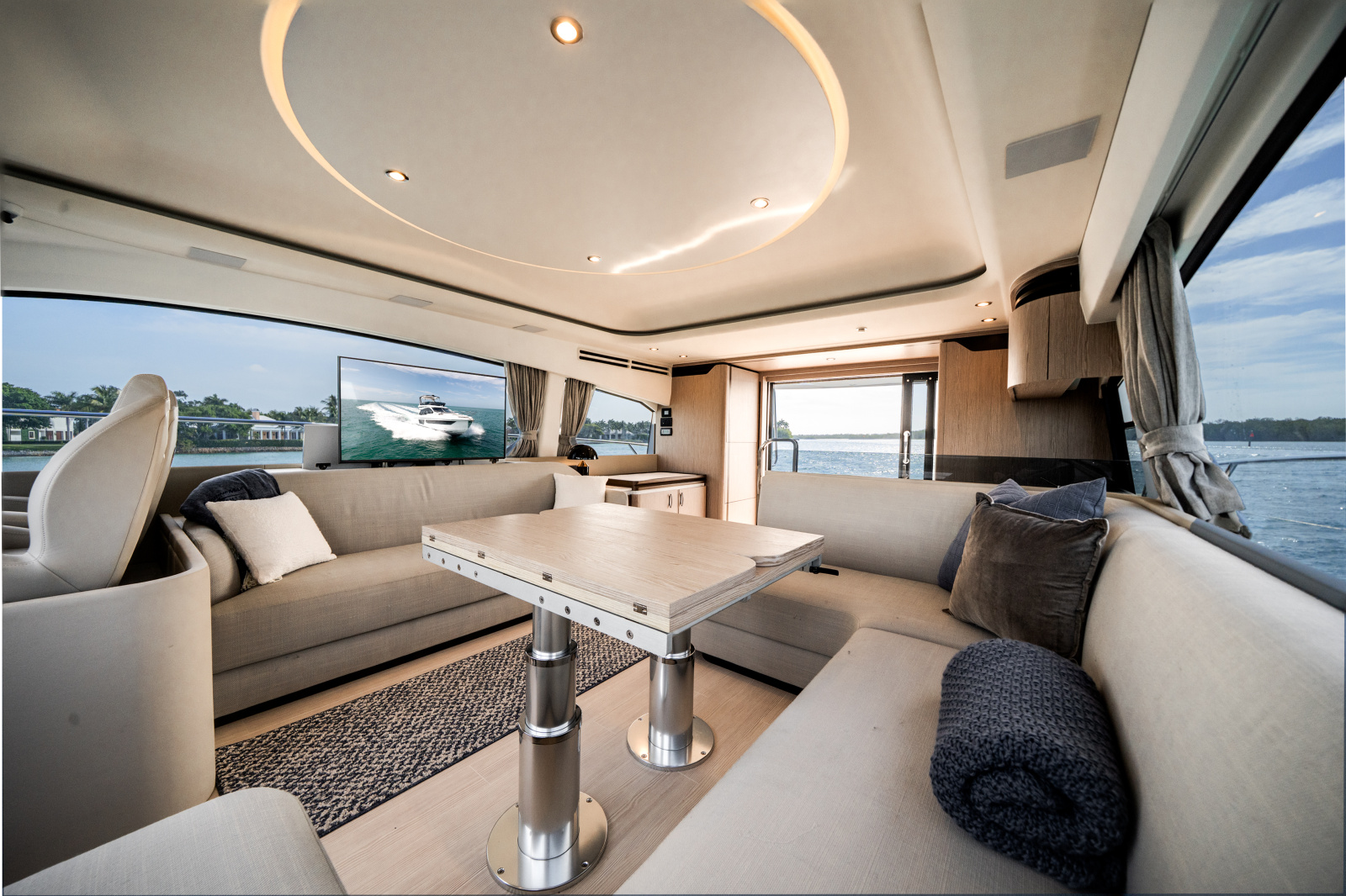 53' 2024 Azimut 53 FLY
