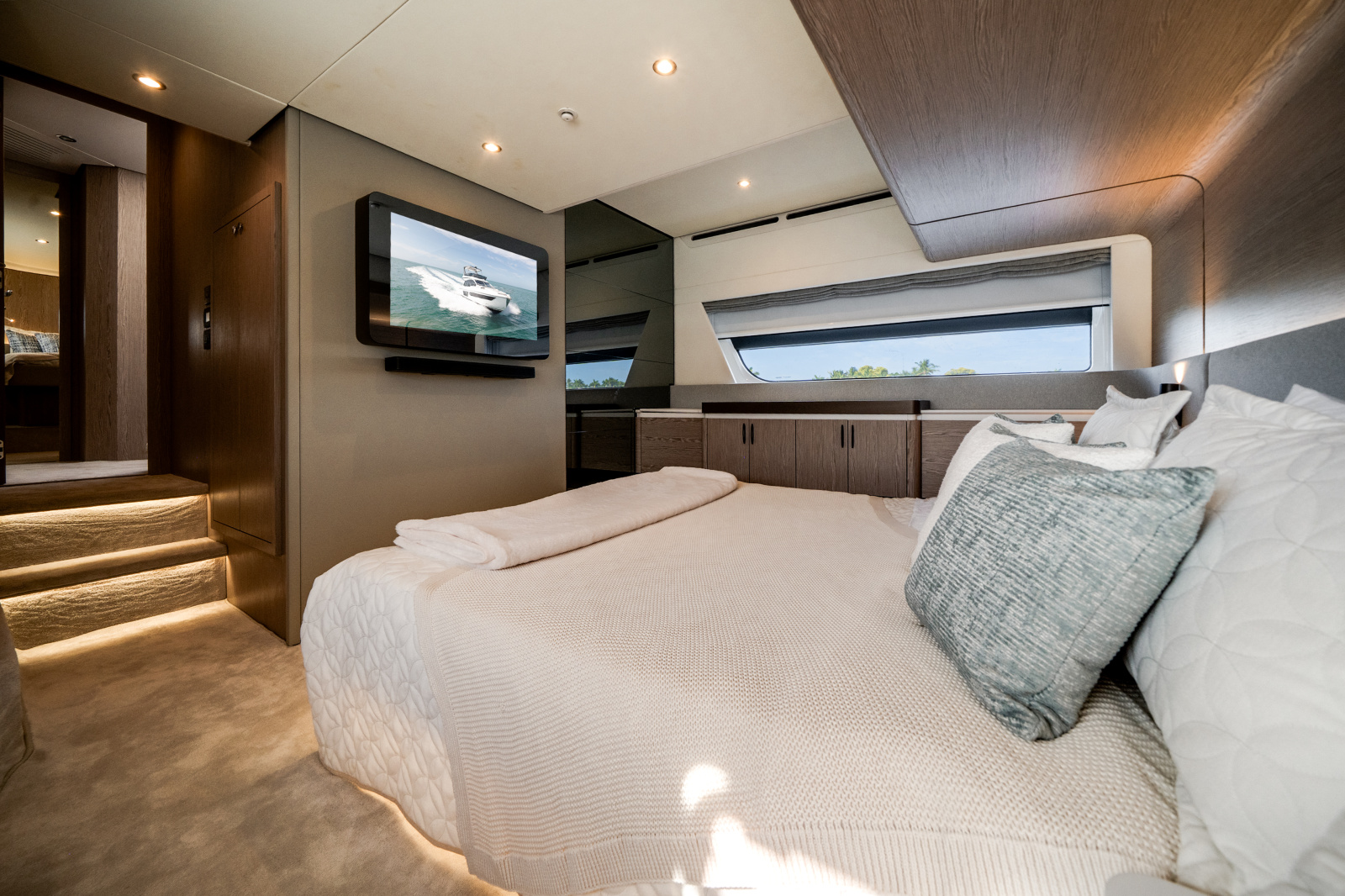 53' 2024 Azimut 53 FLY