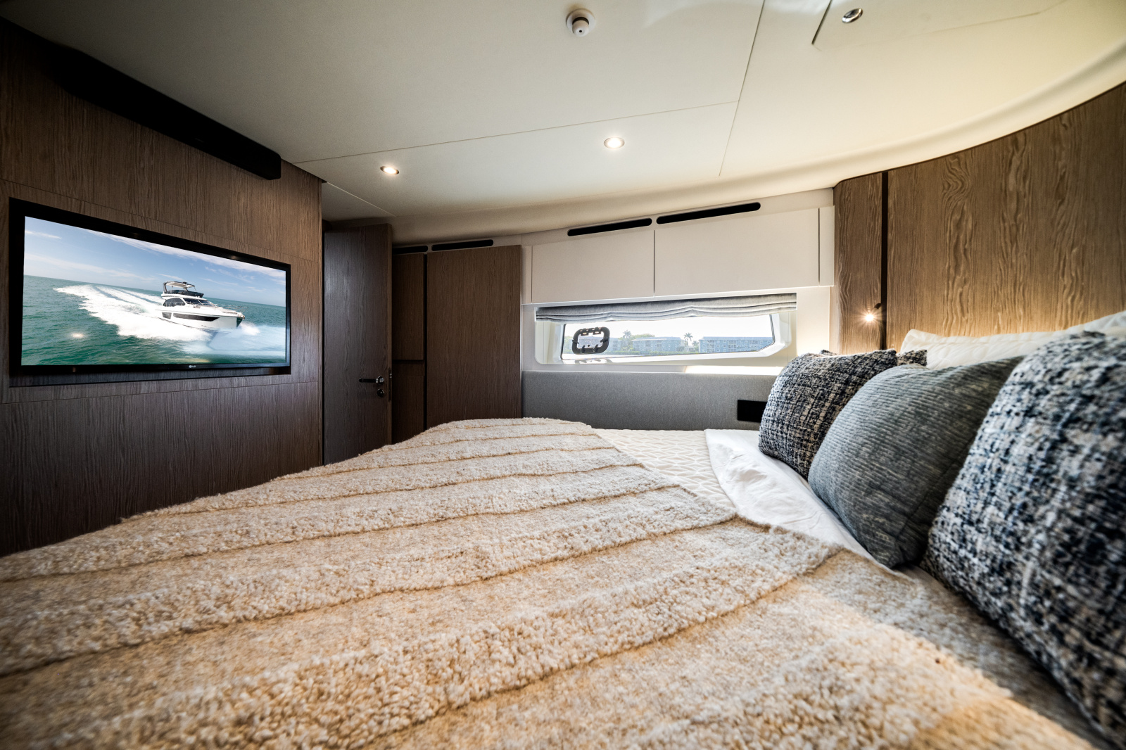 53' 2024 Azimut 53 FLY