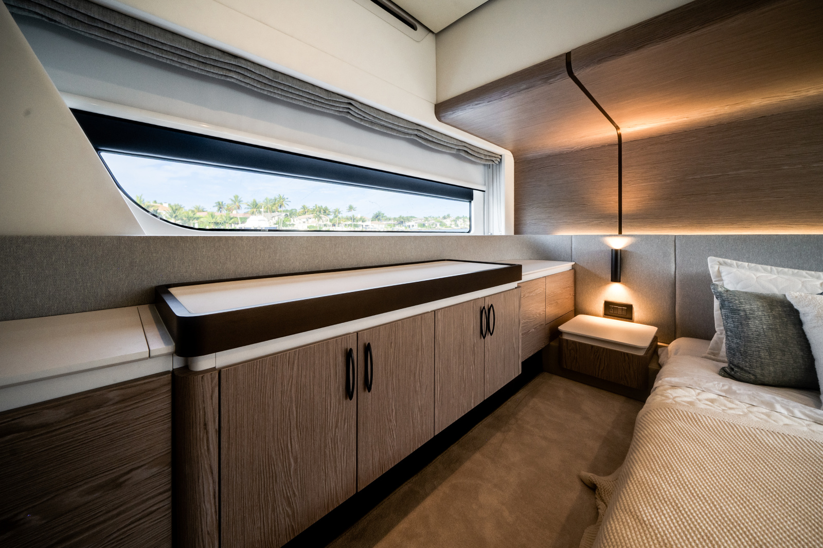 53' 2024 Azimut 53 FLY