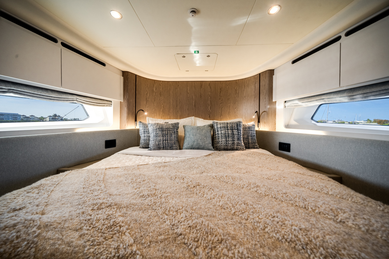 53' 2024 Azimut 53 FLY