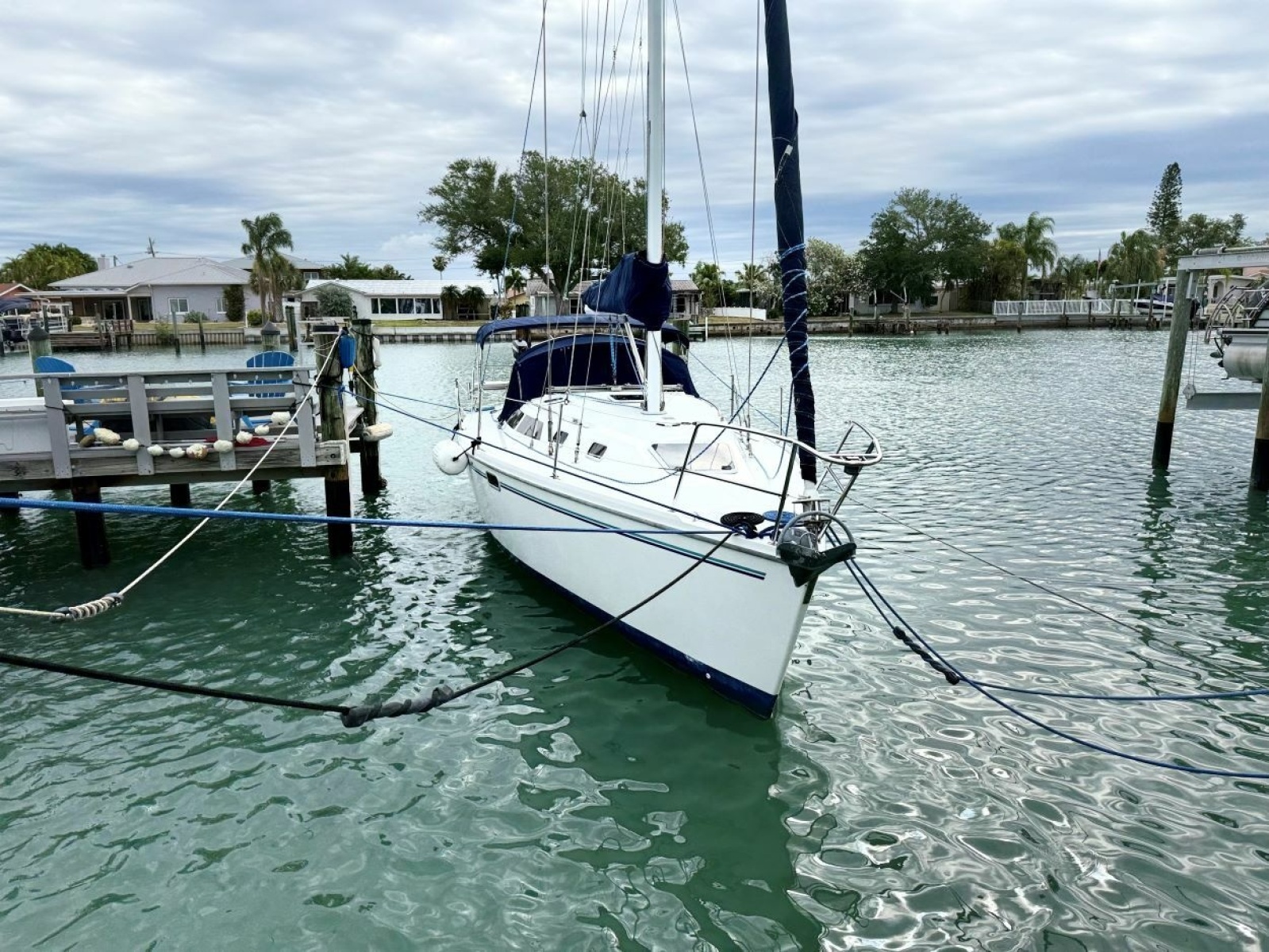 32' 1996 Catalina 320