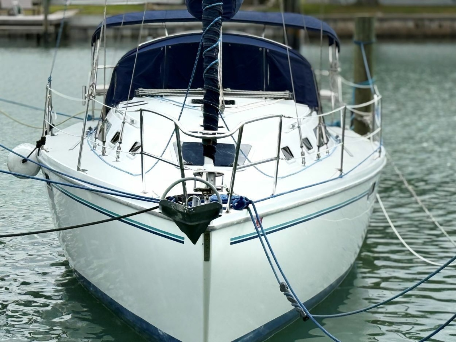 32' 1996 Catalina 320