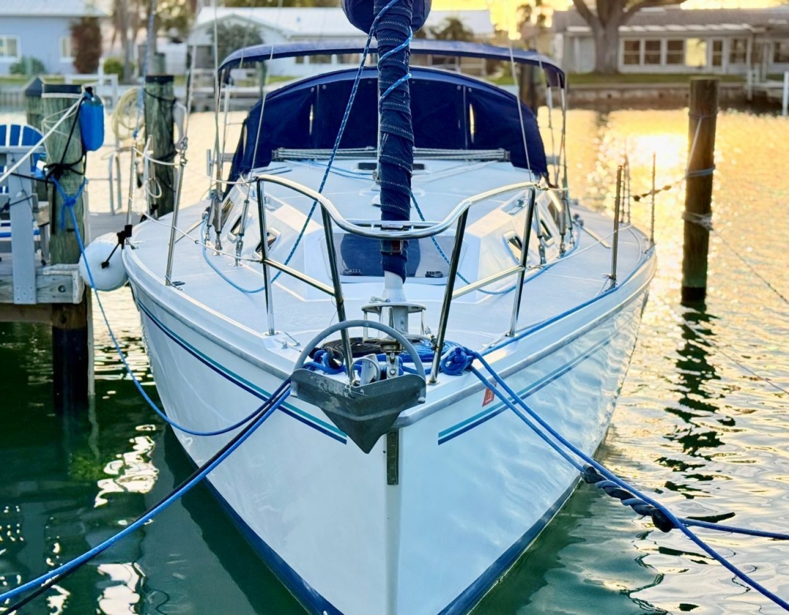 32' 1996 Catalina 320