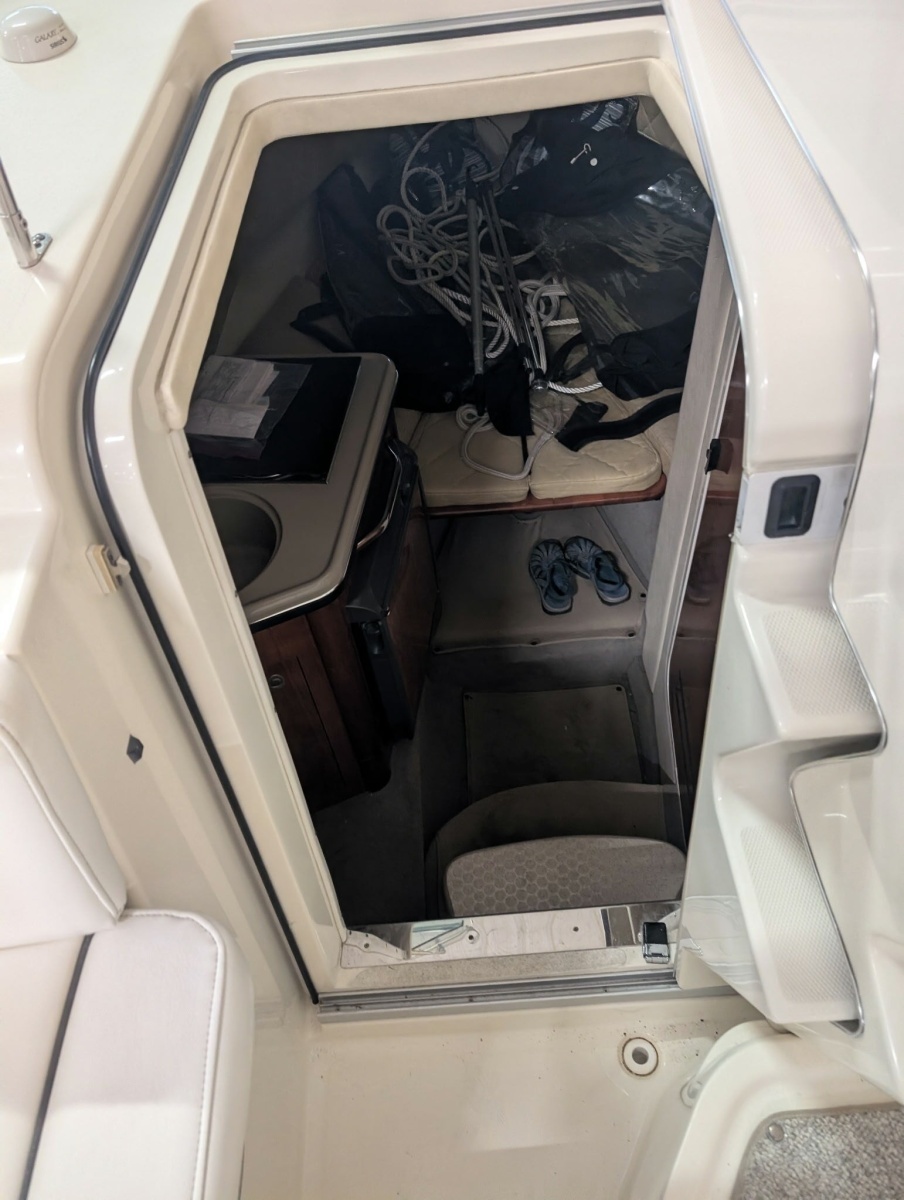 24ft Sea Ray Yacht For Sale