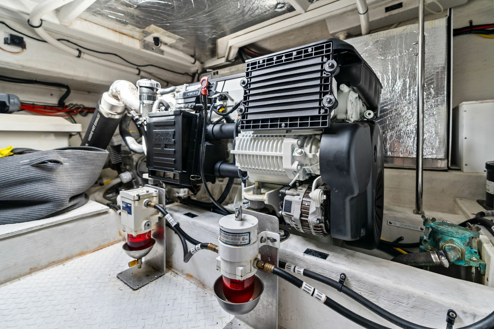 2019 Cruisers Yachts 42 Cantius 'Truly Ineffable'