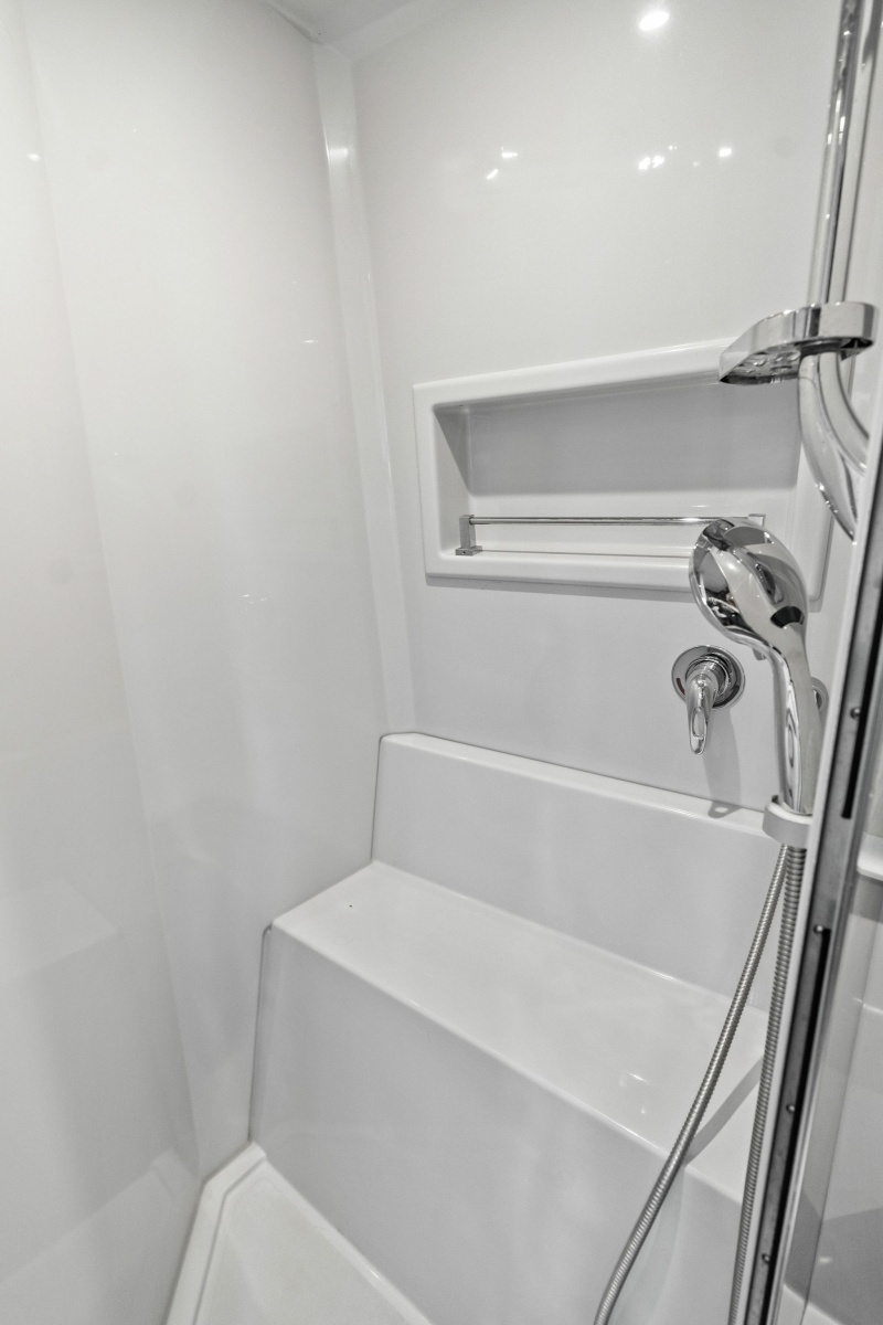 2019 Cruisers Yachts 42 Cantius 'Truly Ineffable'