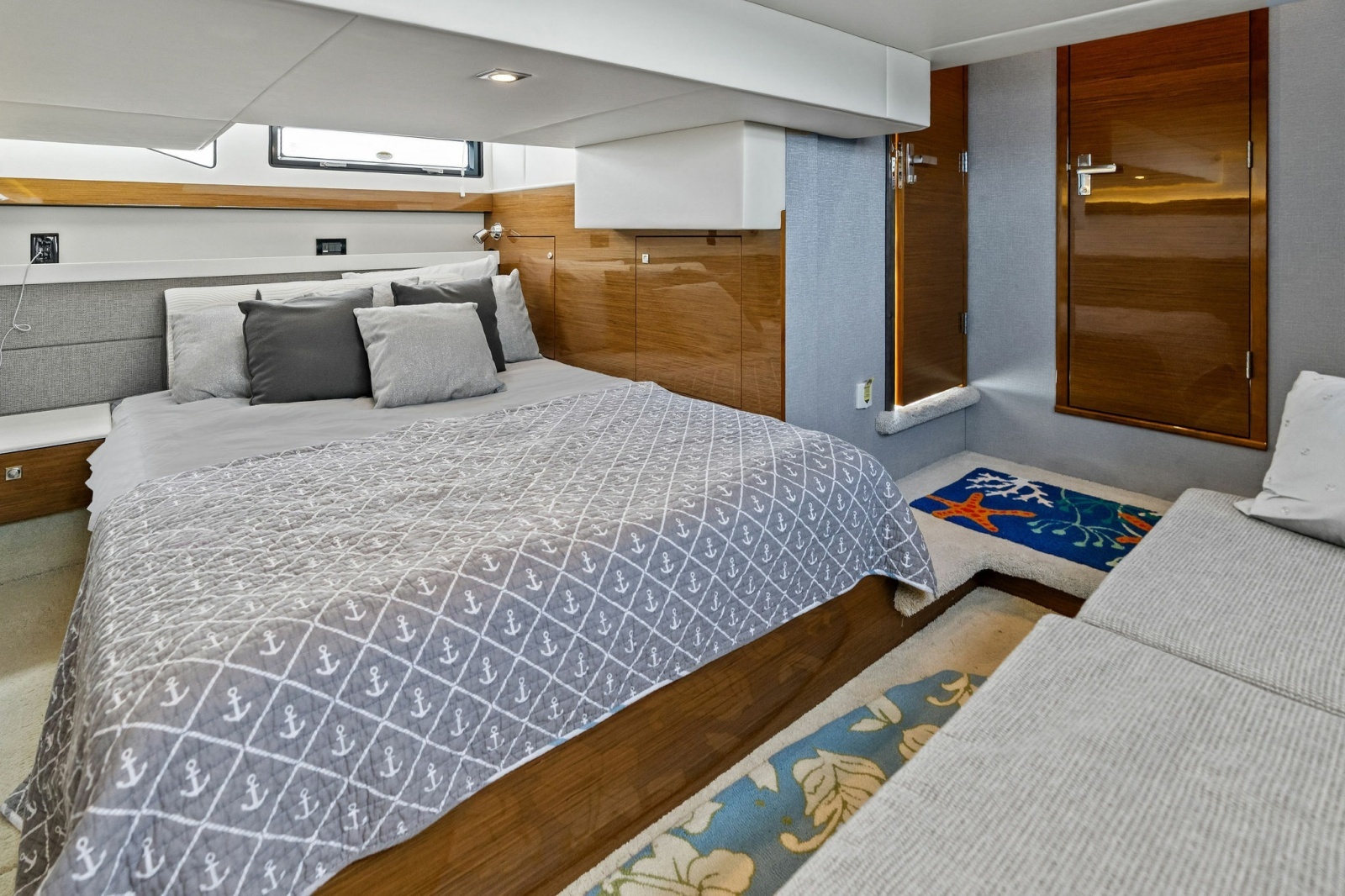 2019 Cruisers Yachts 42 Cantius 'Truly Ineffable'