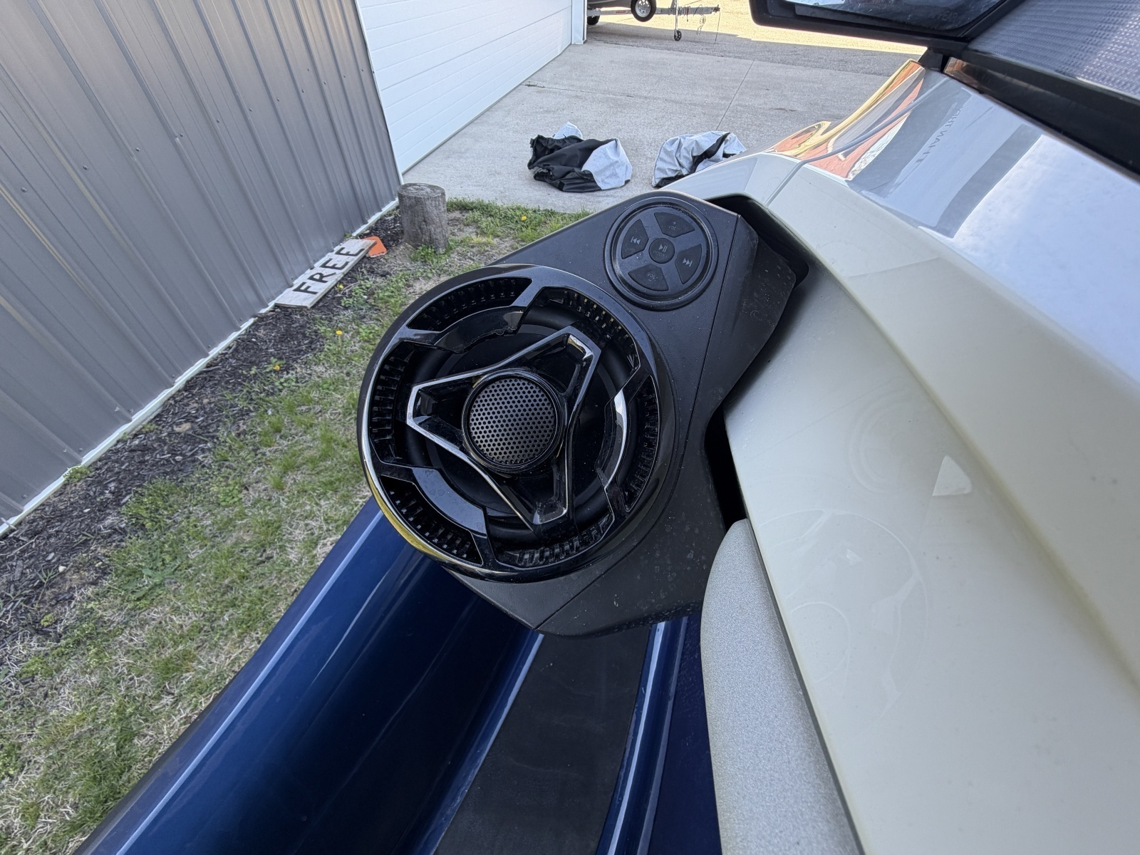 11ft Bombardier Yacht For Sale