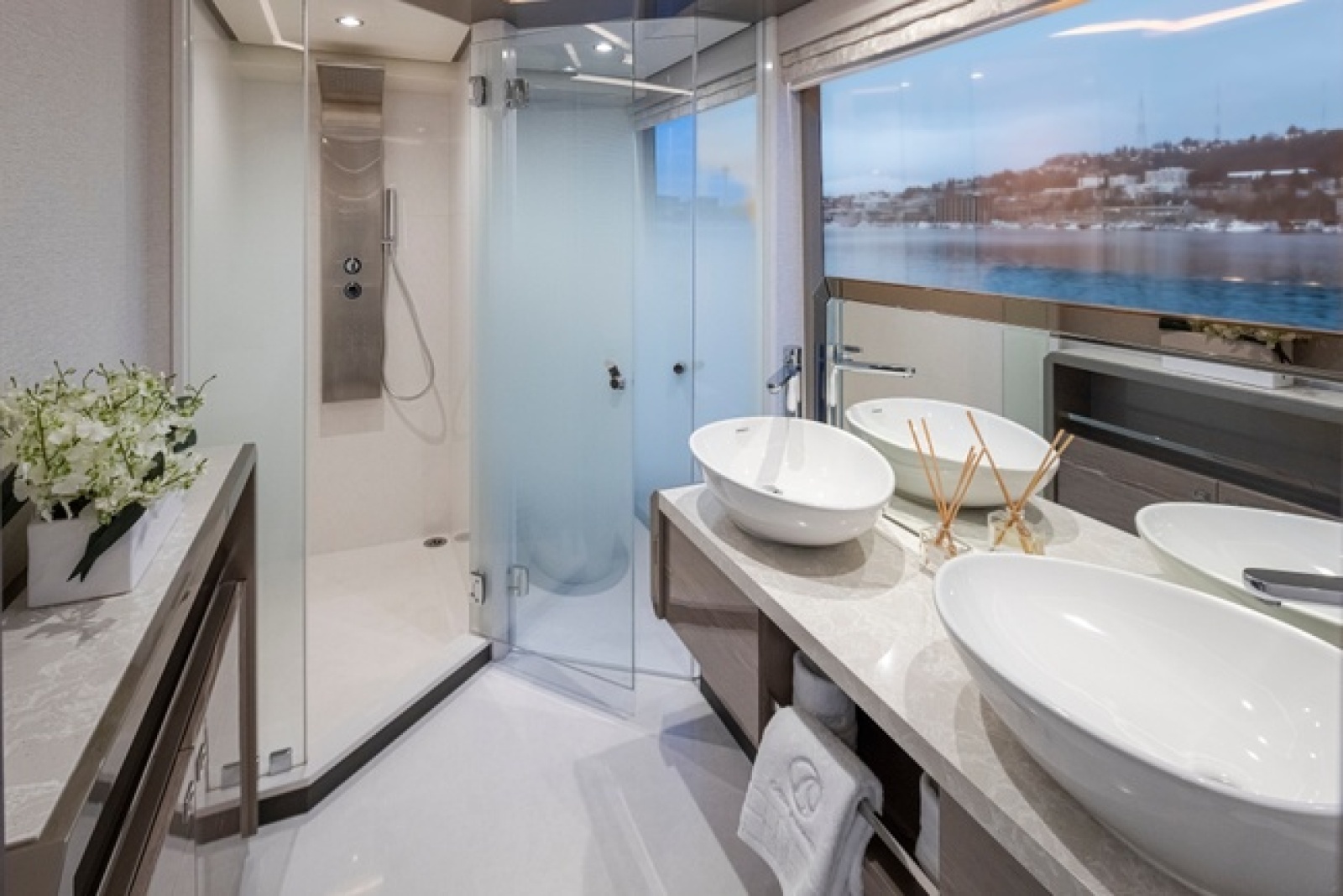 88ft Ocean Alexander Yacht For Sale