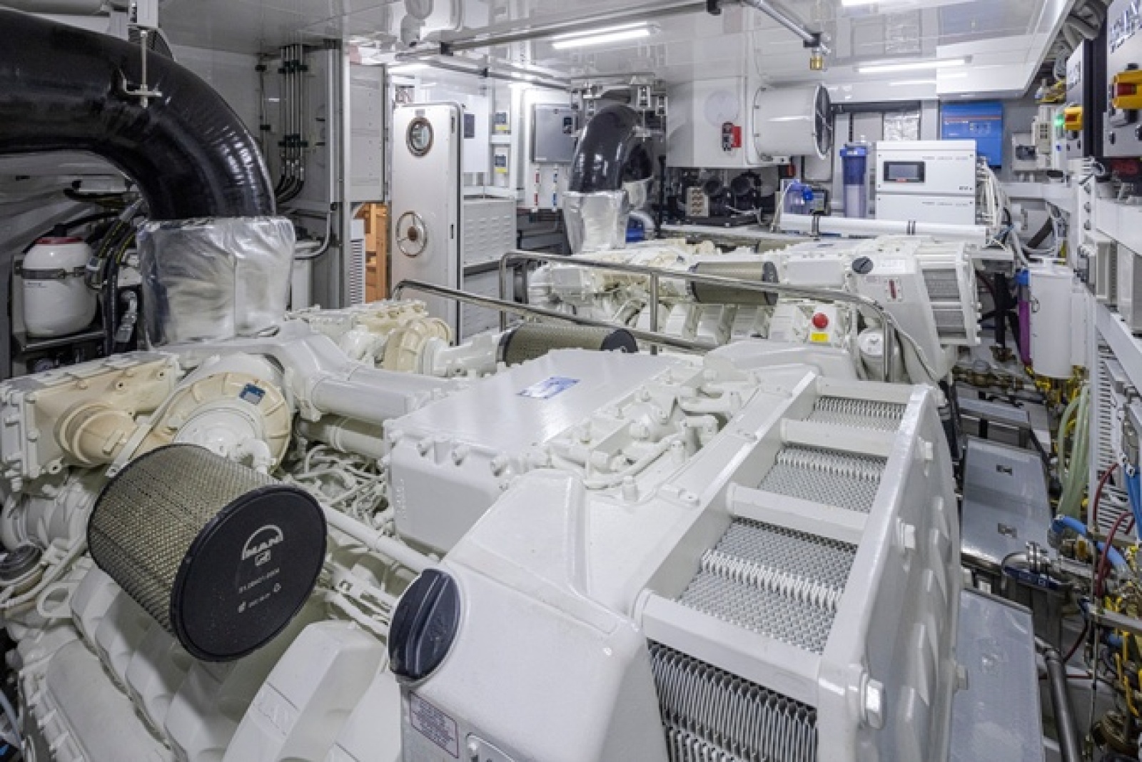 88ft Ocean Alexander Yacht For Sale