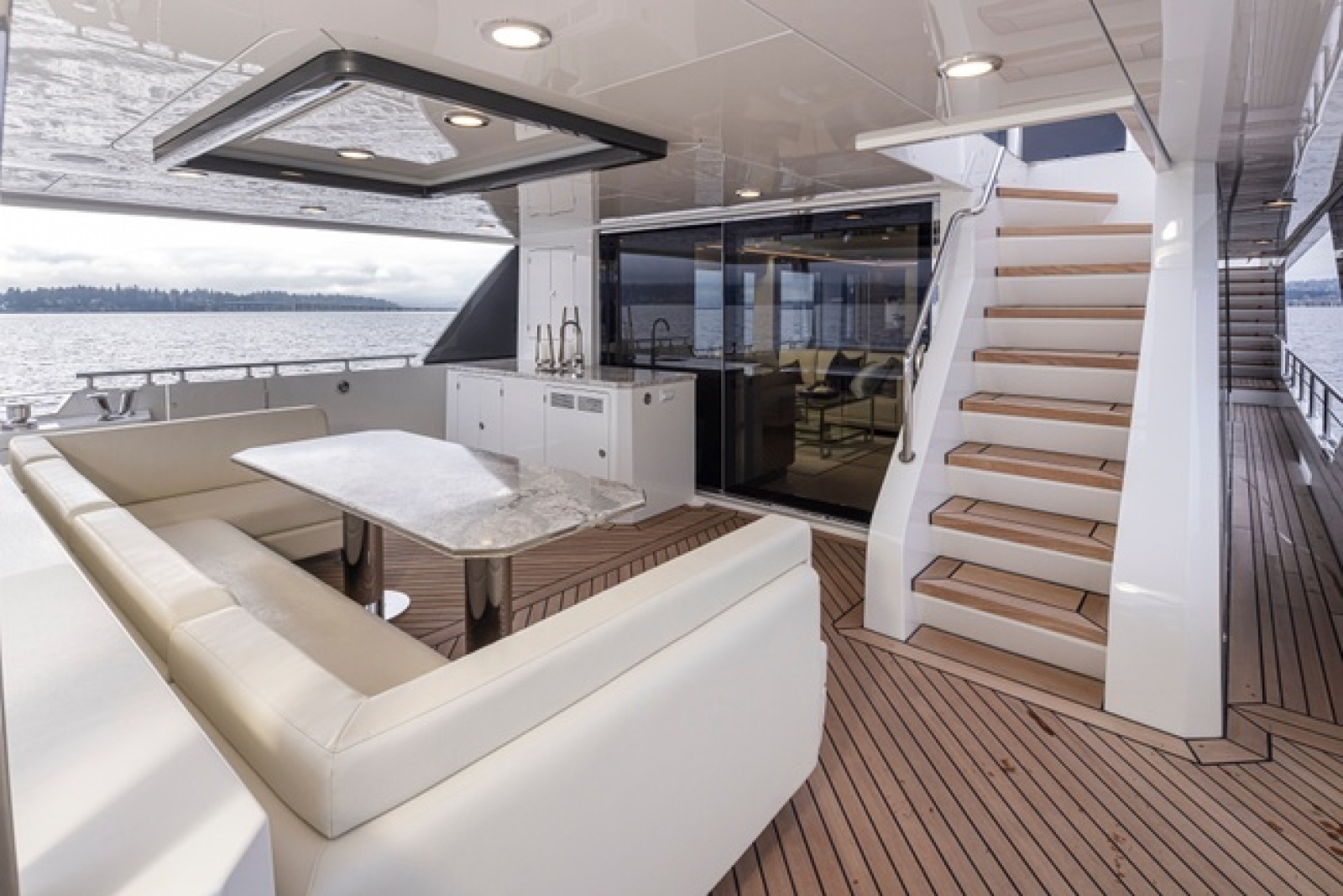 88ft Ocean Alexander Yacht For Sale