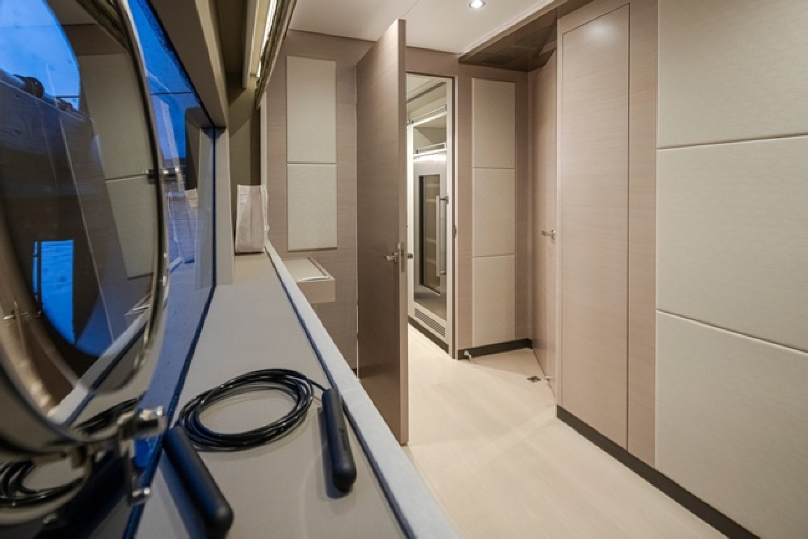 88ft Ocean Alexander Yacht For Sale