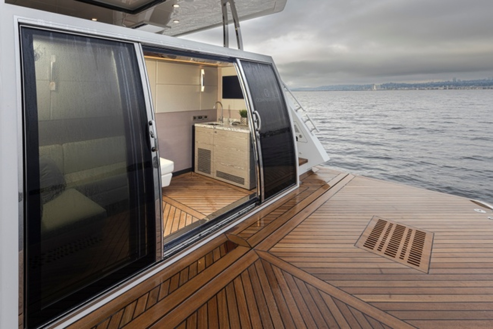 88ft Ocean Alexander Yacht For Sale