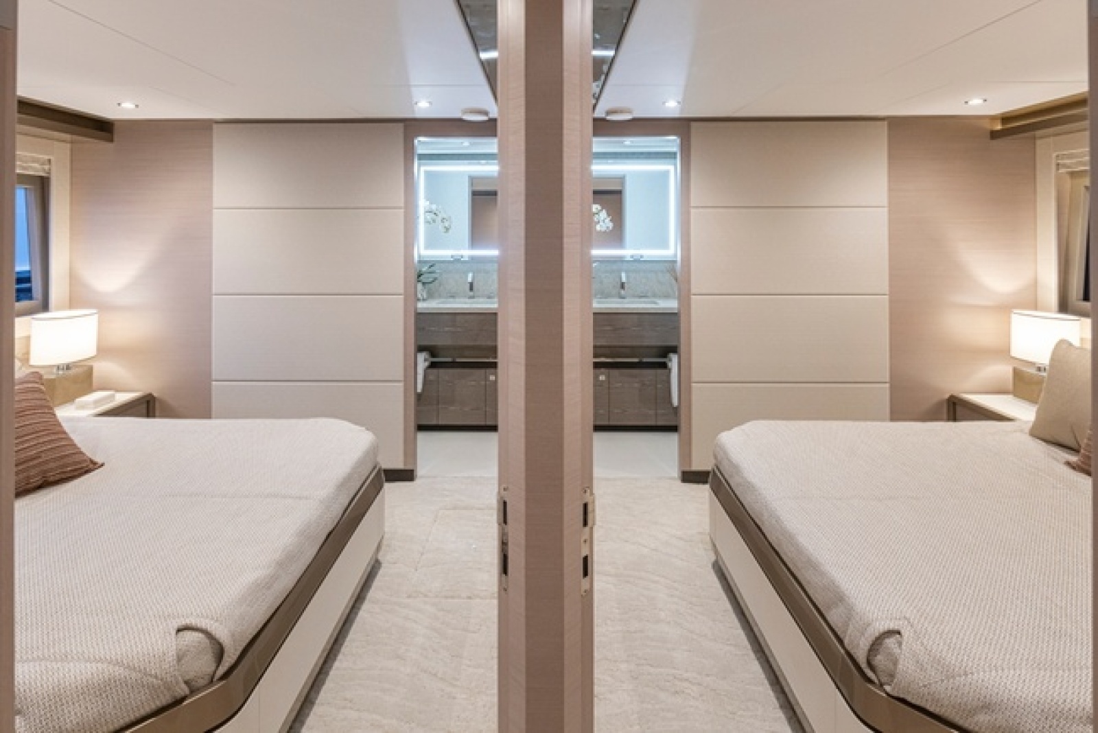 88ft Ocean Alexander Yacht For Sale