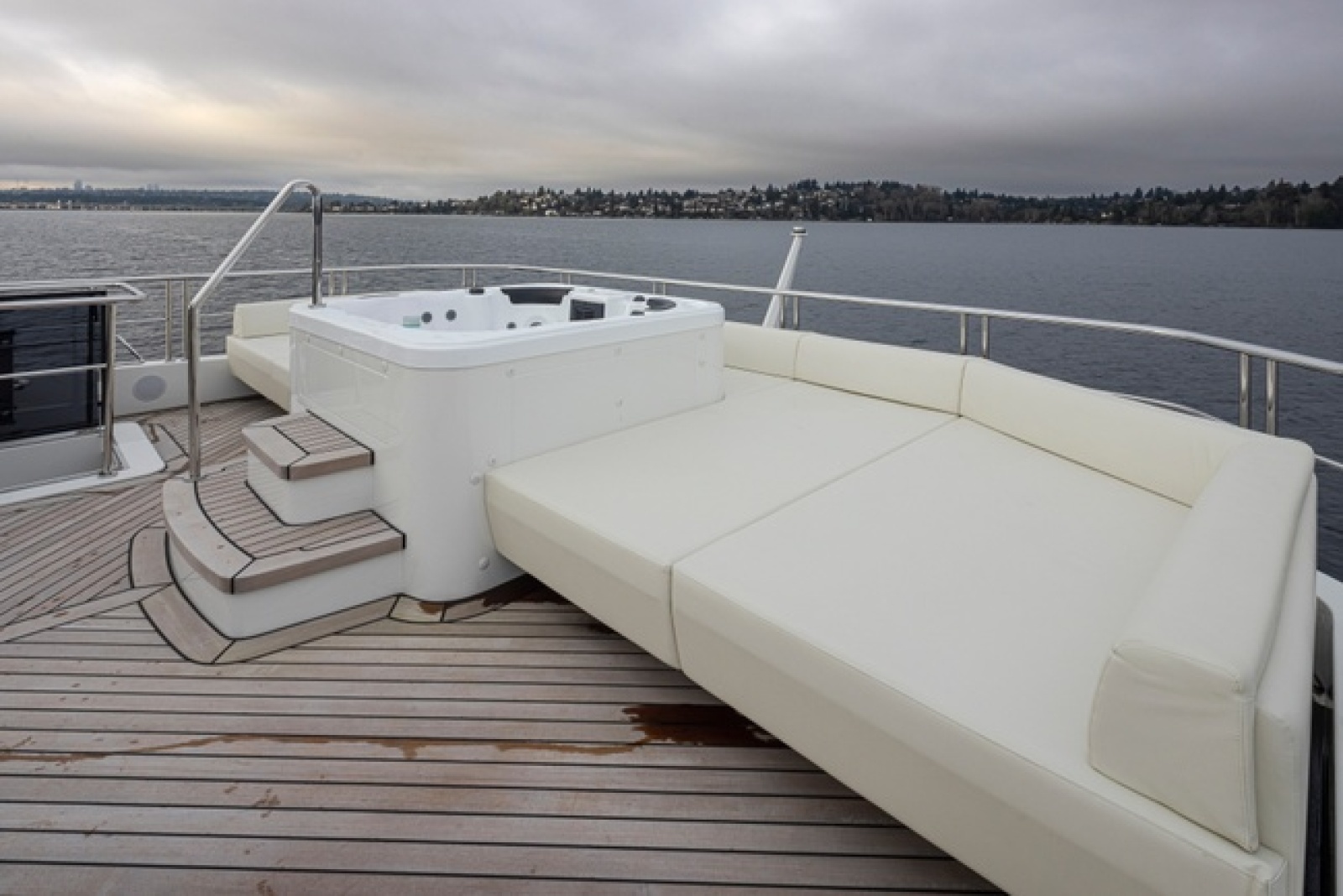 88ft Ocean Alexander Yacht For Sale
